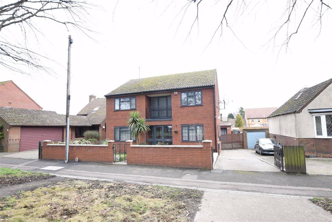 Cross Road, Wellingborough NN8