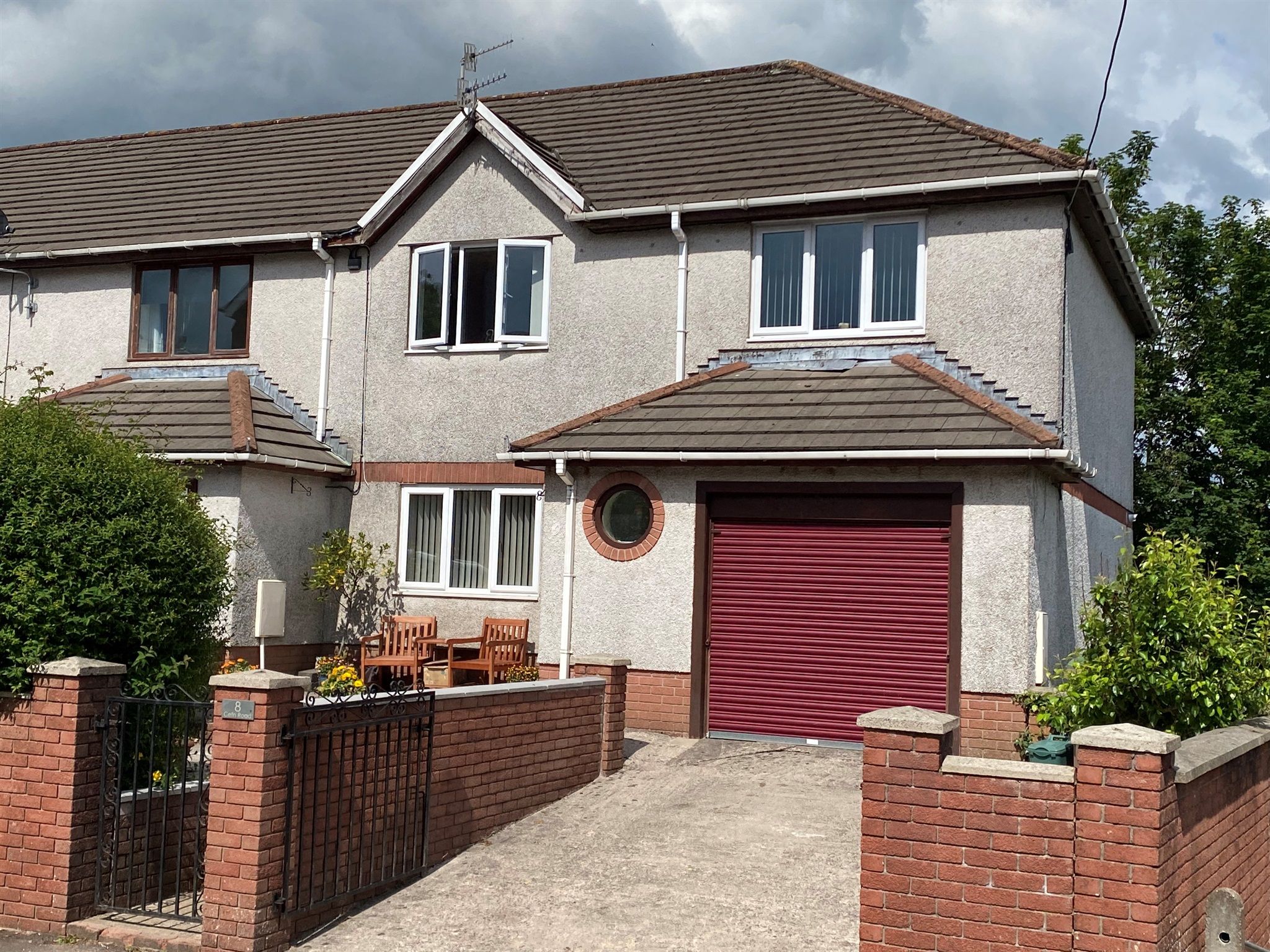 Derwen Close Cefn Road Blackwood NP12  