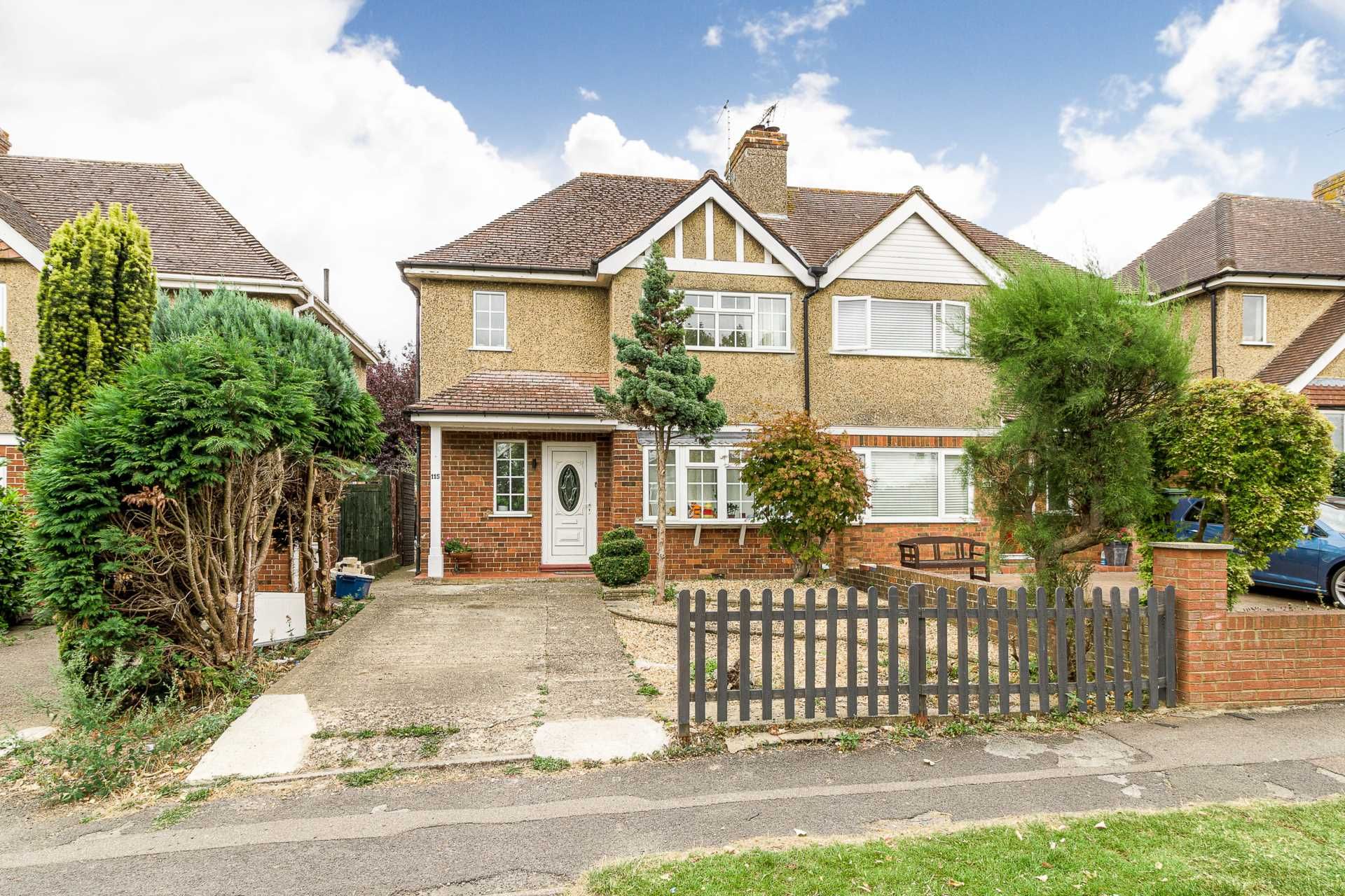 3 bed semidetached house for sale in Bradwell Road, Bradville MK13