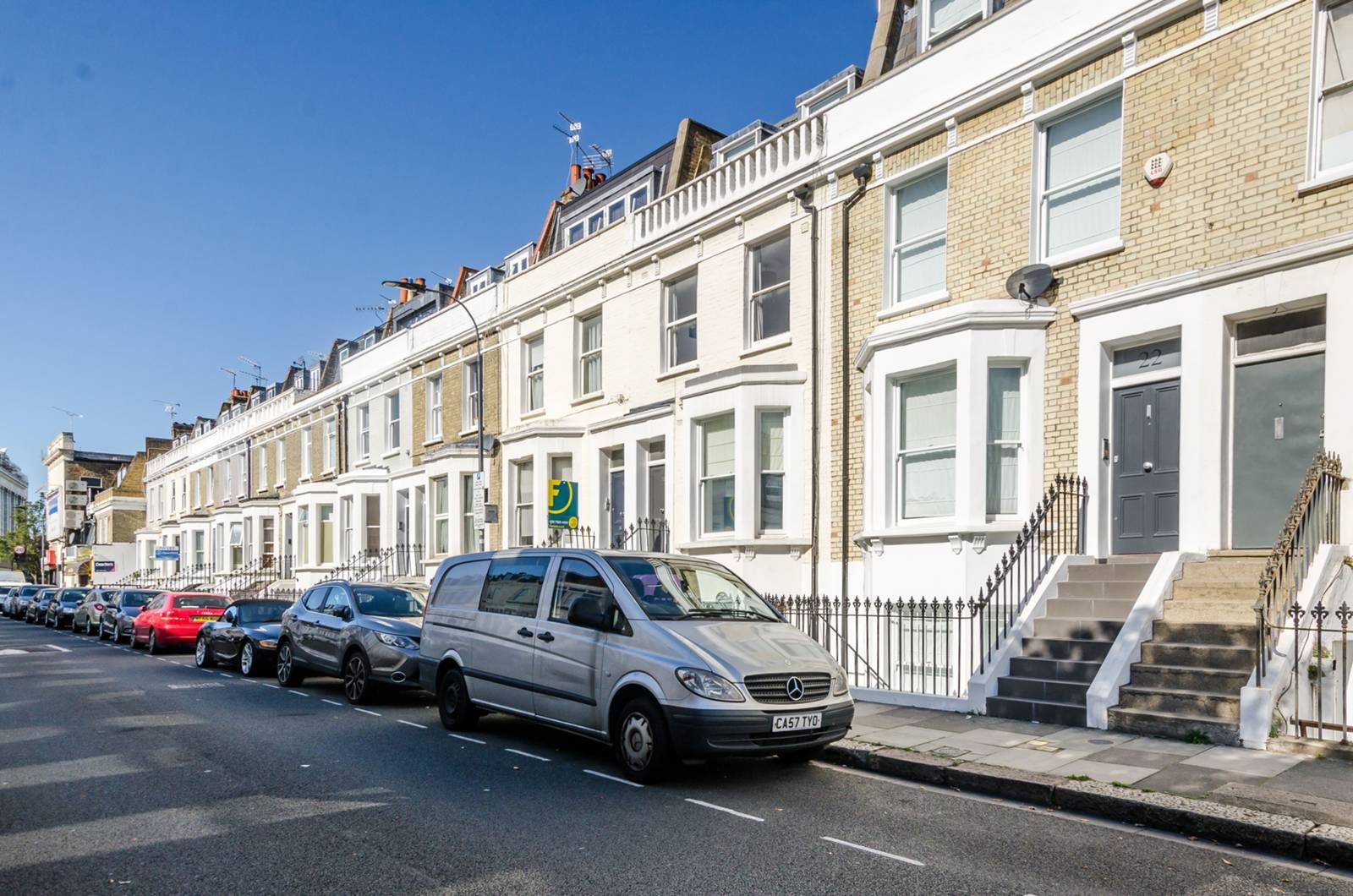 3 bed flat to rent in Halford Road, West Brompton, London SW6 Zoopla