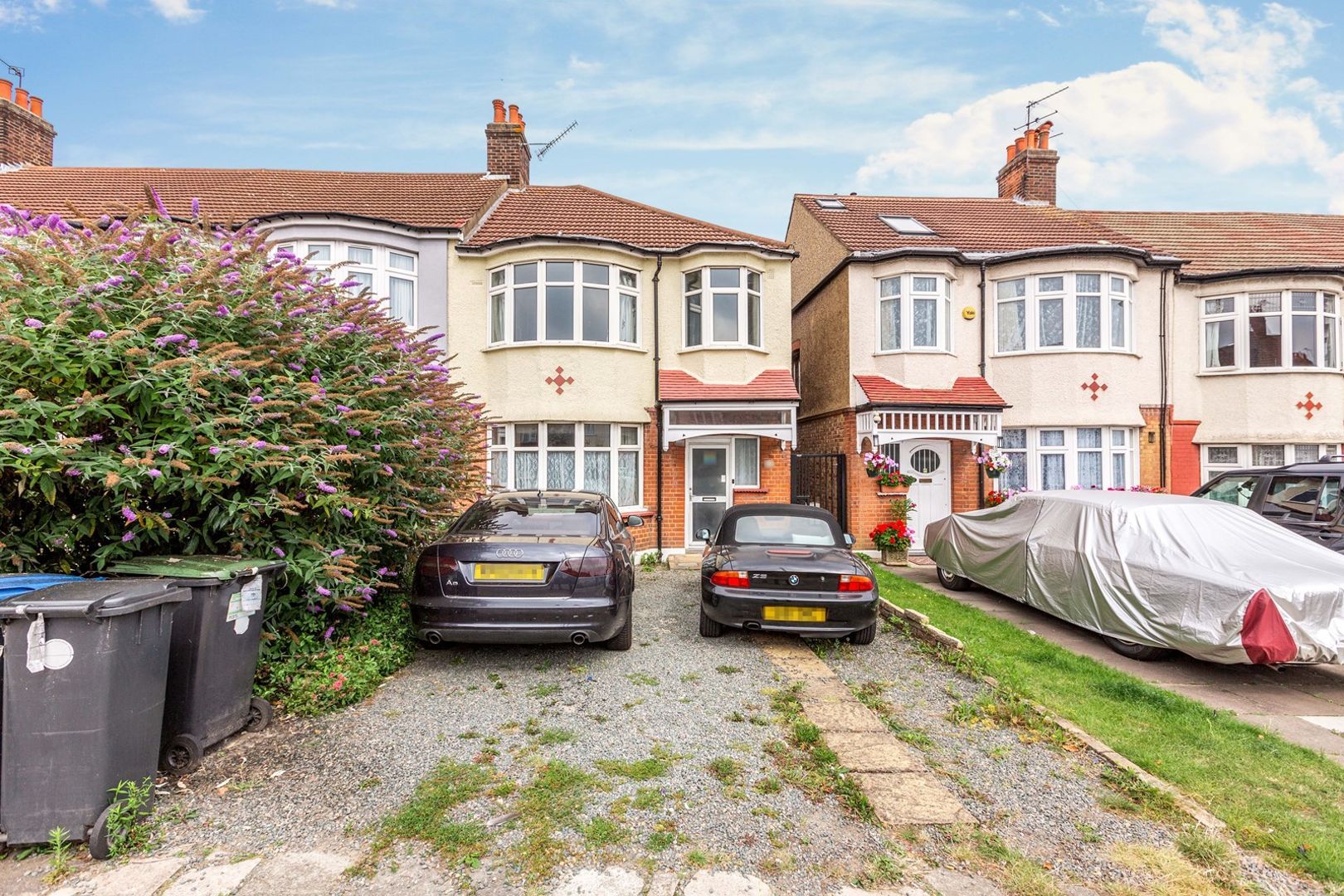 3 bed terraced house for sale in Hedge Lane, London N13 Zoopla