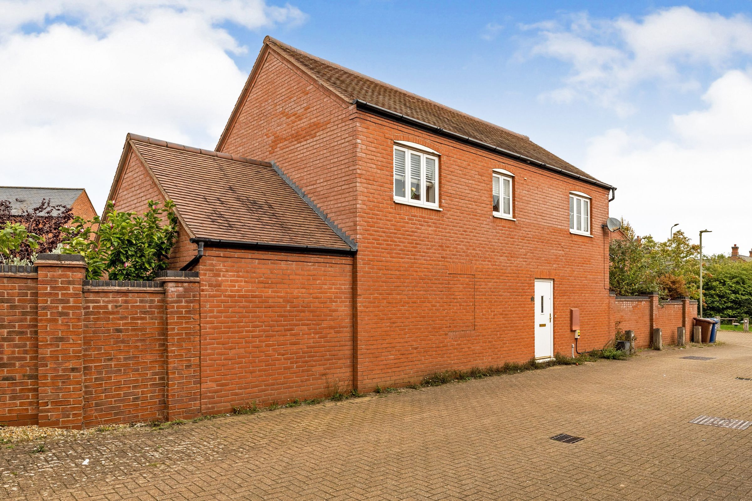 2 bed property for sale in Parsley Place, Banbury OX16 Zoopla