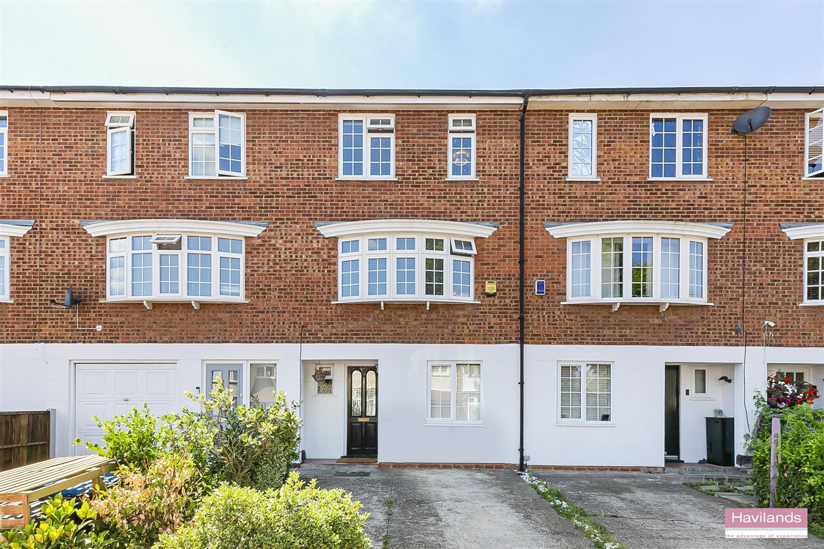 4 bed town house for sale in Hoppers Road, Winchmore Hill N21 Zoopla