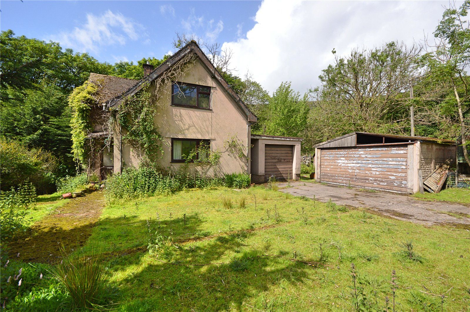 3 bed detached house for sale in Ty Newydd, Llanbrynmair, Powys SY19