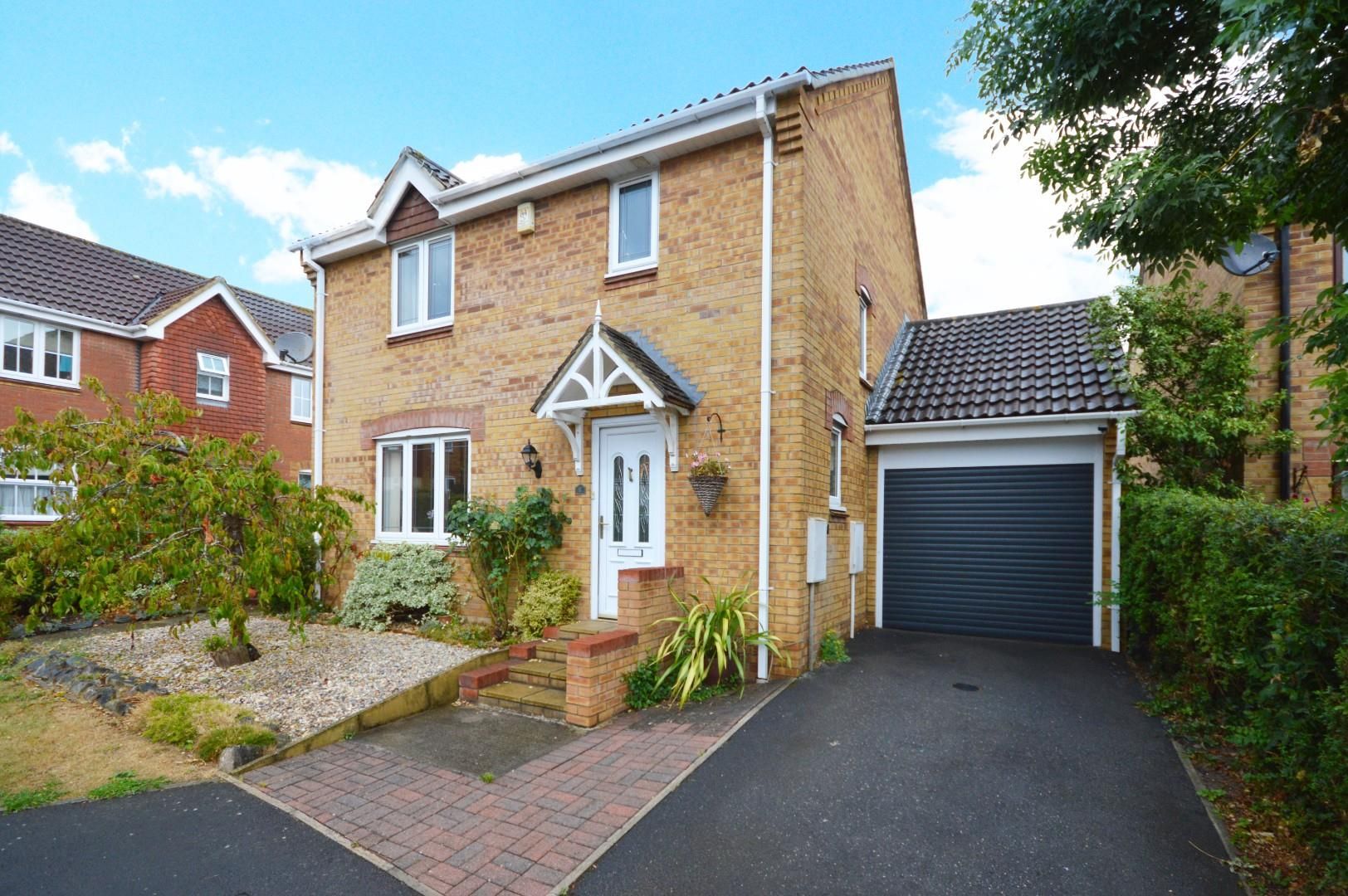 3 bed property for sale in Robbins Court, Emersons Green, Bristol BS16