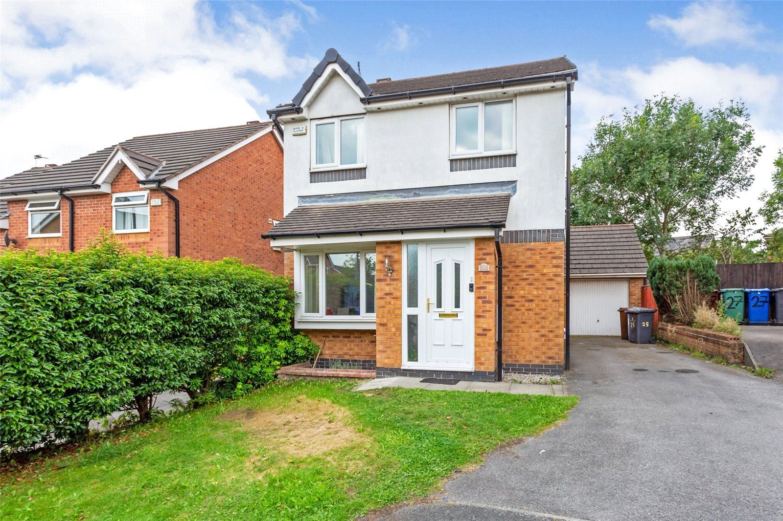 3 bed detached house for sale in Inglewood Close, Fairfield, Bury BL9