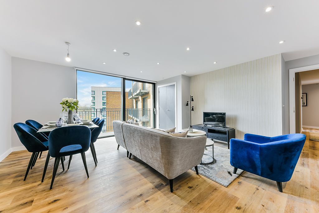 The Whitgift, Croydon CR0  