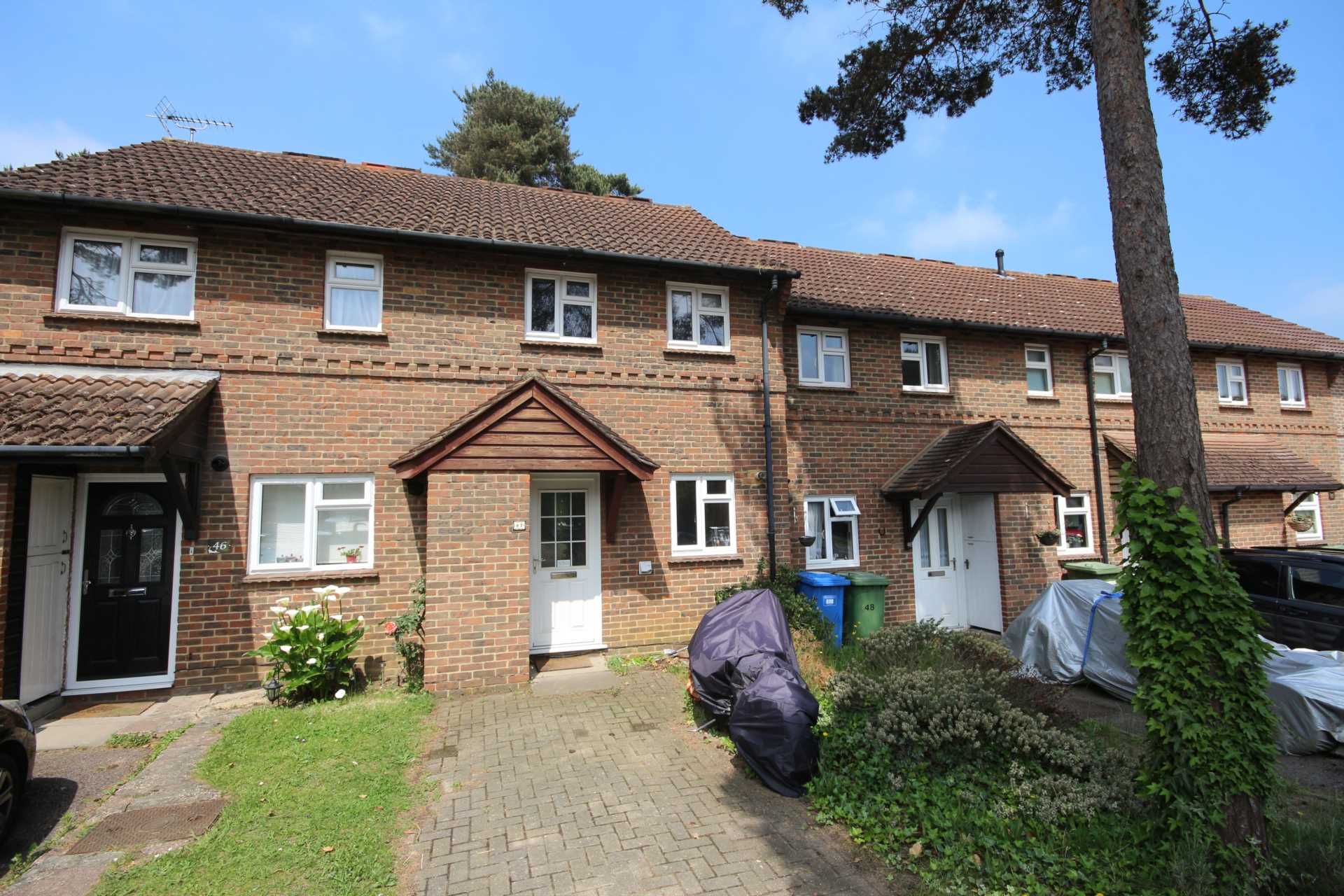 2 bed terraced house to rent in Queens Pine, Bracknell RG12 Zoopla