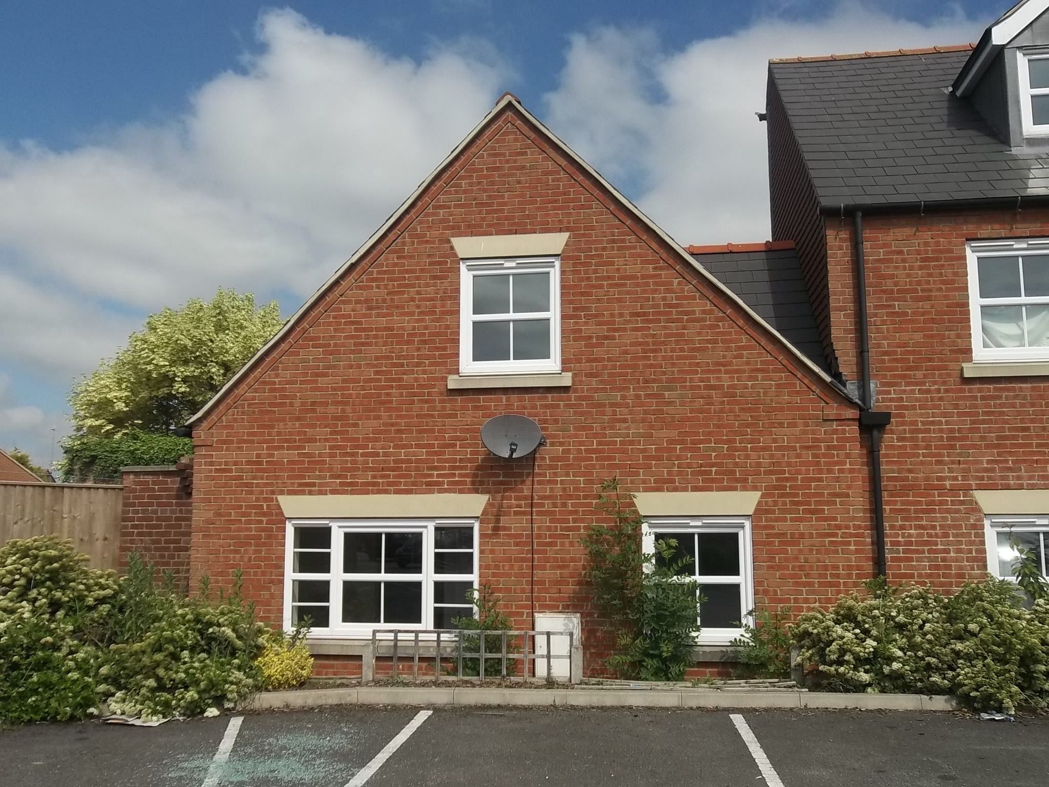 2 bed town house to rent in Lea Place, Gainsborough DN21 Zoopla