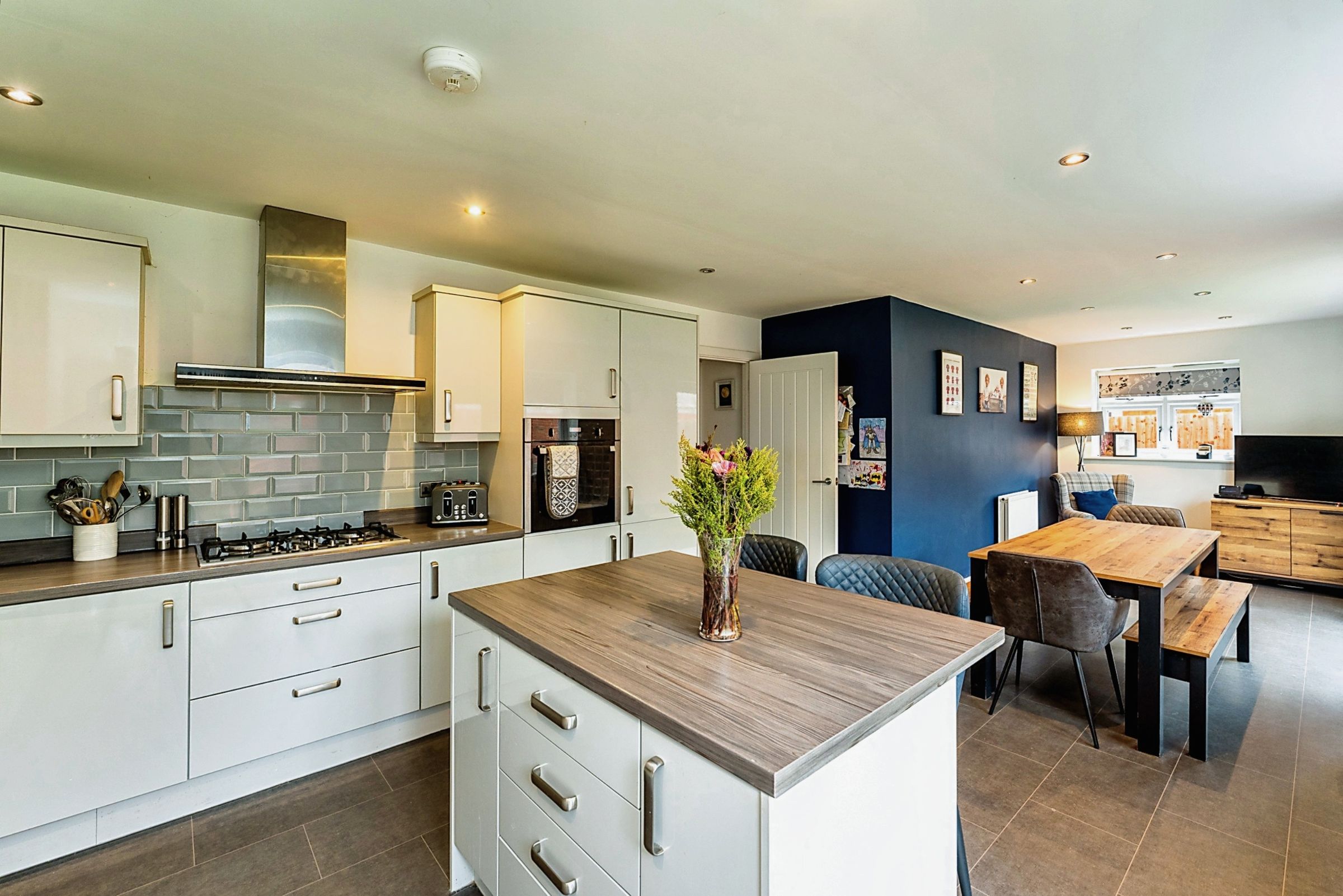 4 bed detached house for sale in Gwel Y Llan, Caernarfon, Gwynedd LL55 Zoopla