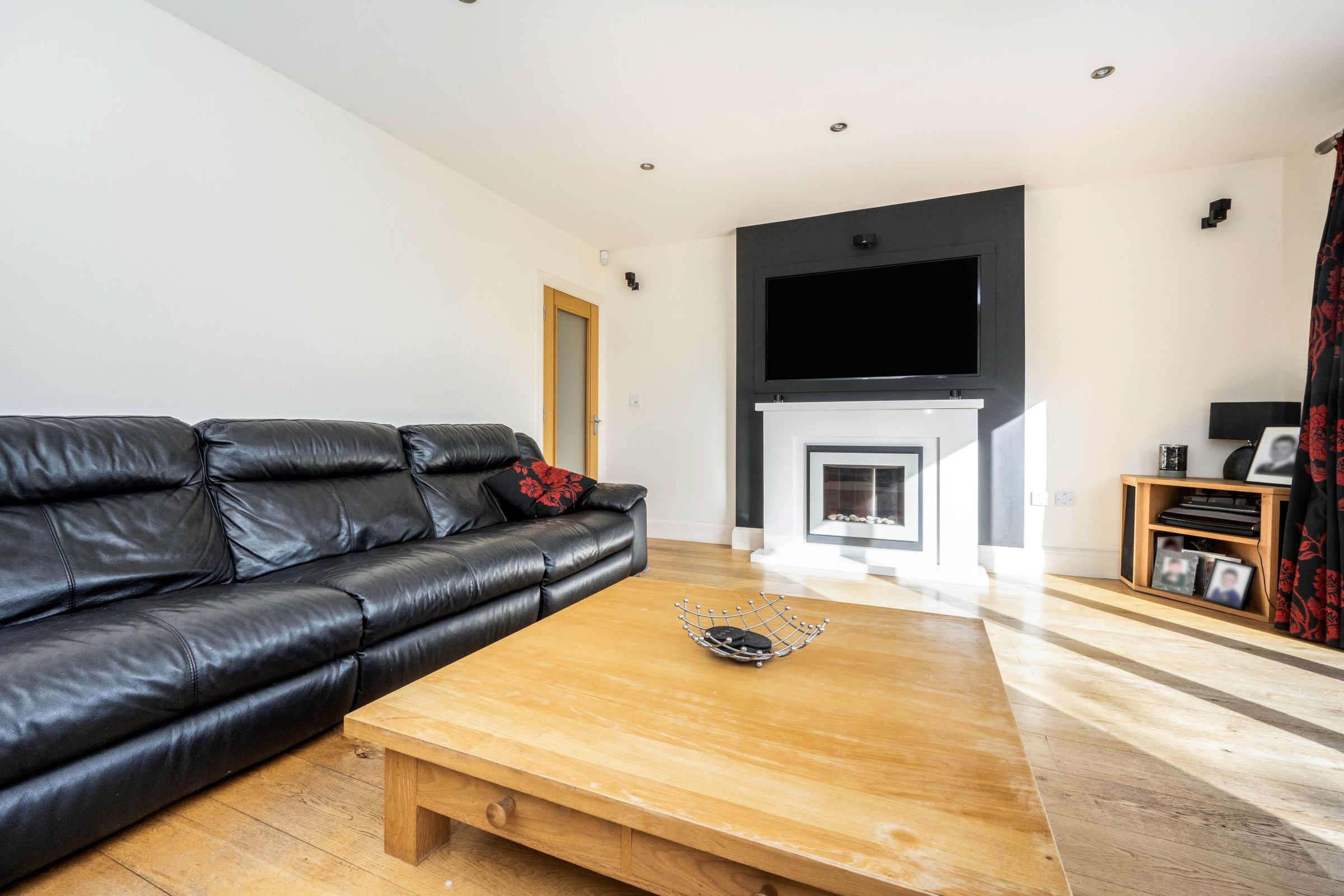 4 bed bungalow for sale in Sundon Road, Chalton, Luton LU4 Zoopla