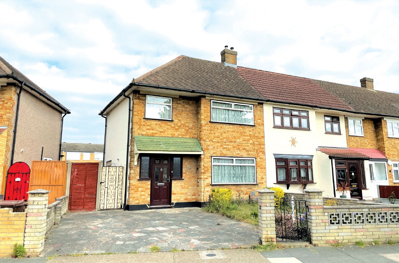 3 bed end terrace house for sale in Trafalgar Road, Rainham RM13 Zoopla