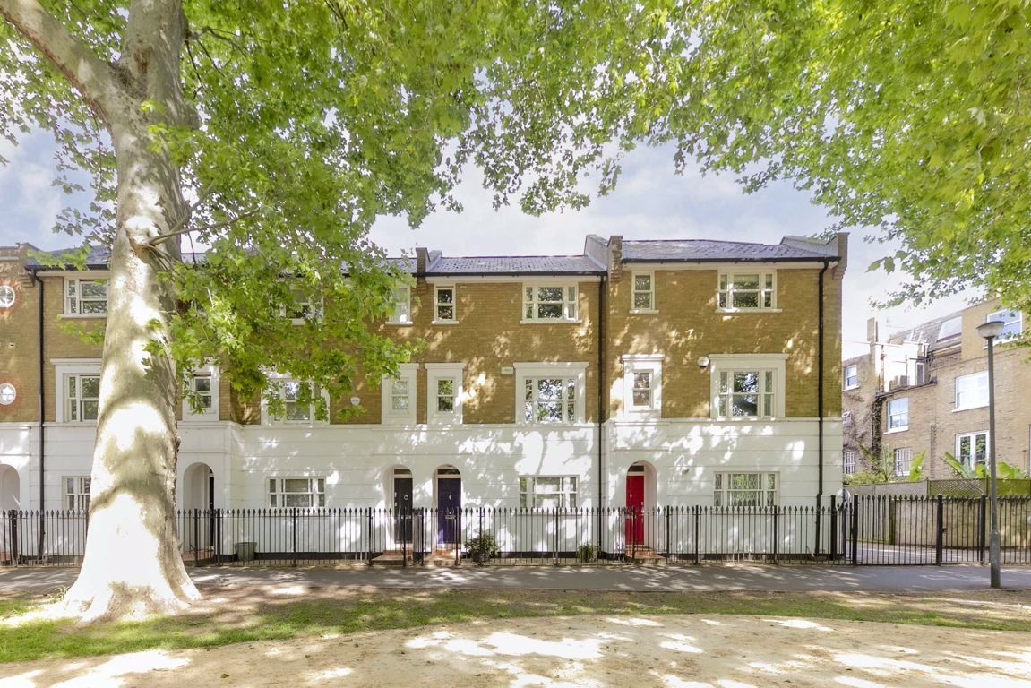 4 bed property for sale in Harwood Mews, Moore Park Road, London SW6