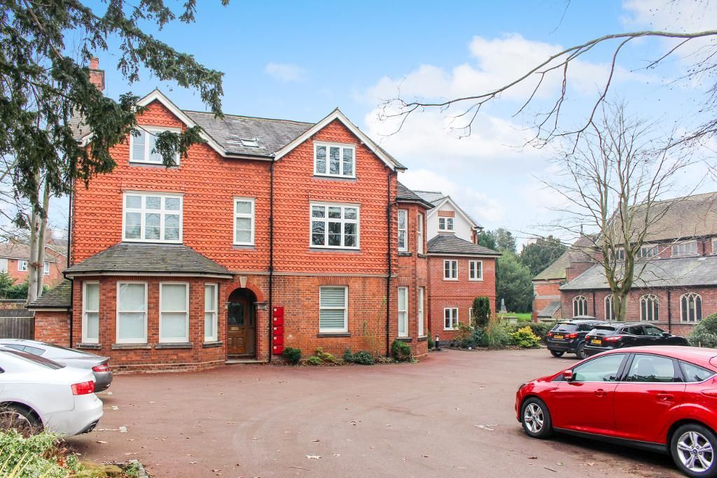 2 bed flat to rent in Radford Street, Stone, Staffordshire ST15 Zoopla