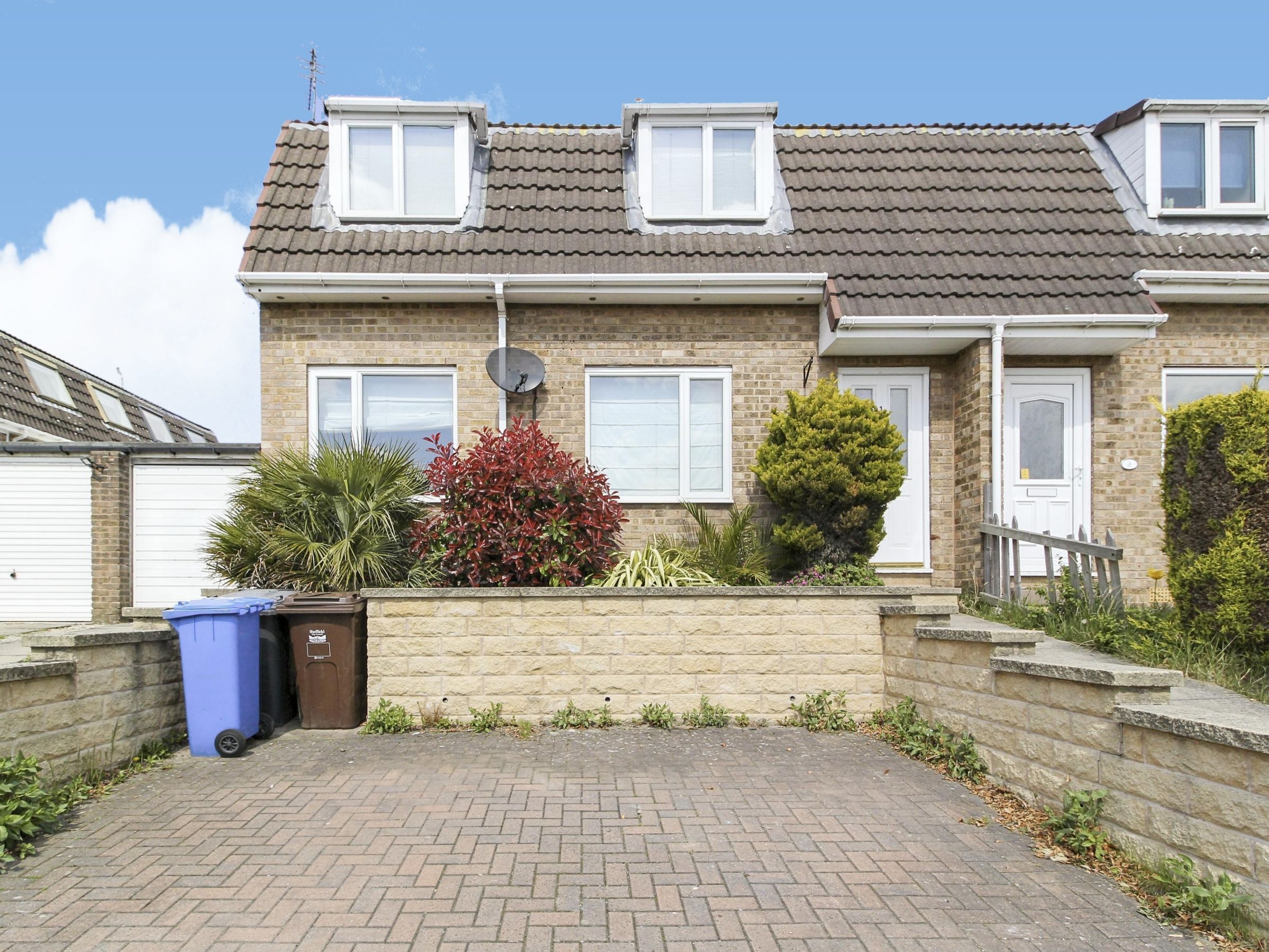 3 bed semidetached house for sale in Cotswold Avenue, Chapeltown, Sheffield, South Yorkshire