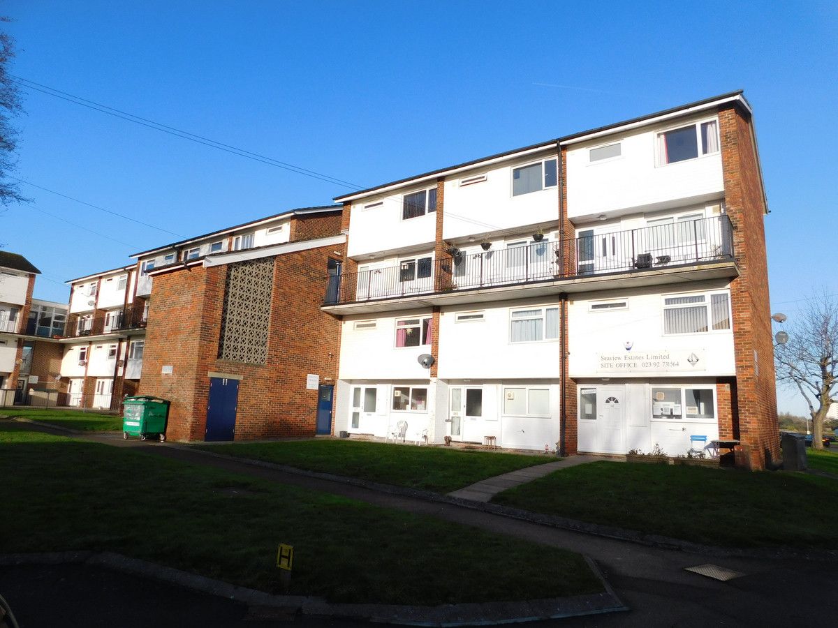 3 bed flat for sale in Lumsden Road, Southsea PO4 Zoopla