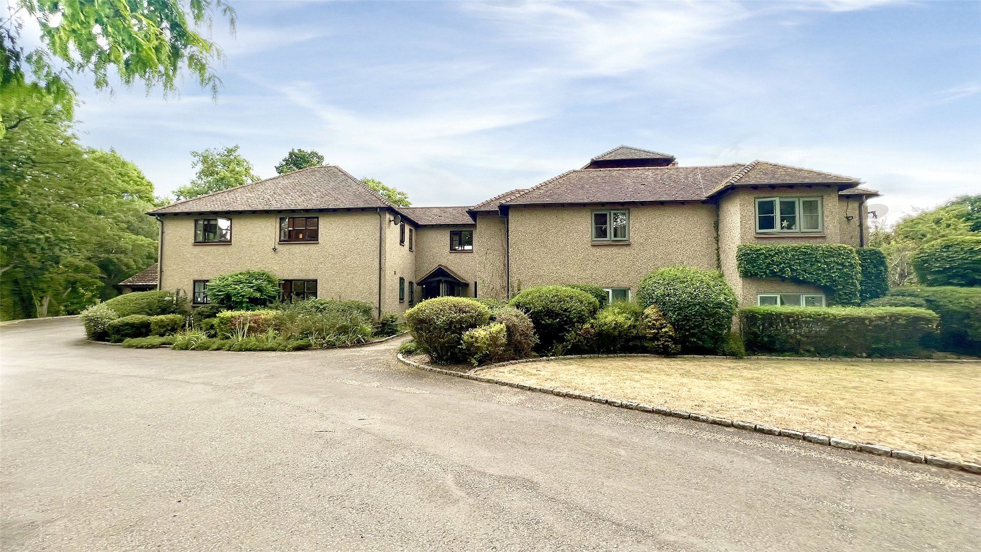 3 bed flat for sale in Reading Road, Arborfield, Reading, Berkshire RG2