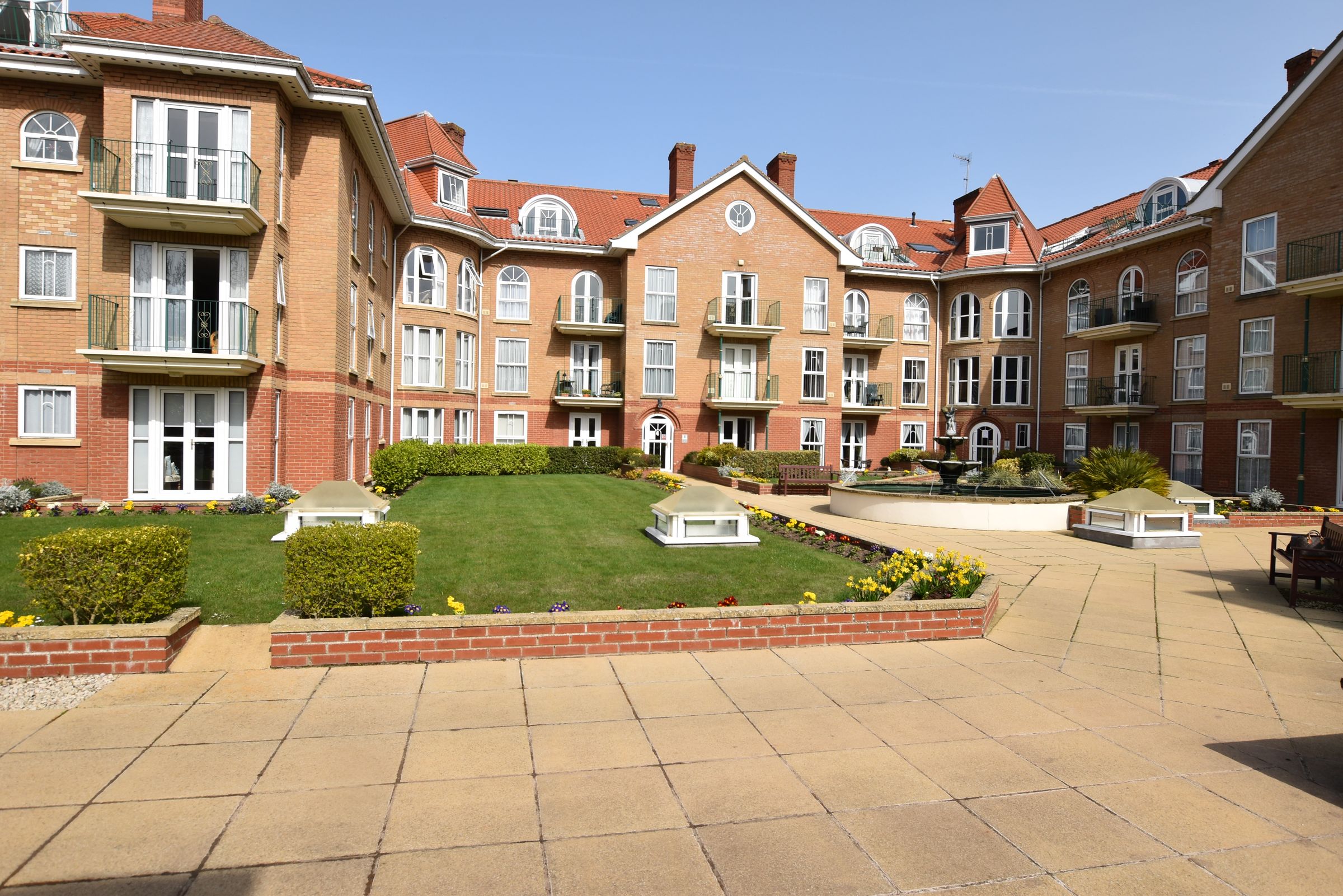 1 bed flat for sale in Richmond Court Gardens, Colne Road, Cromer NR27