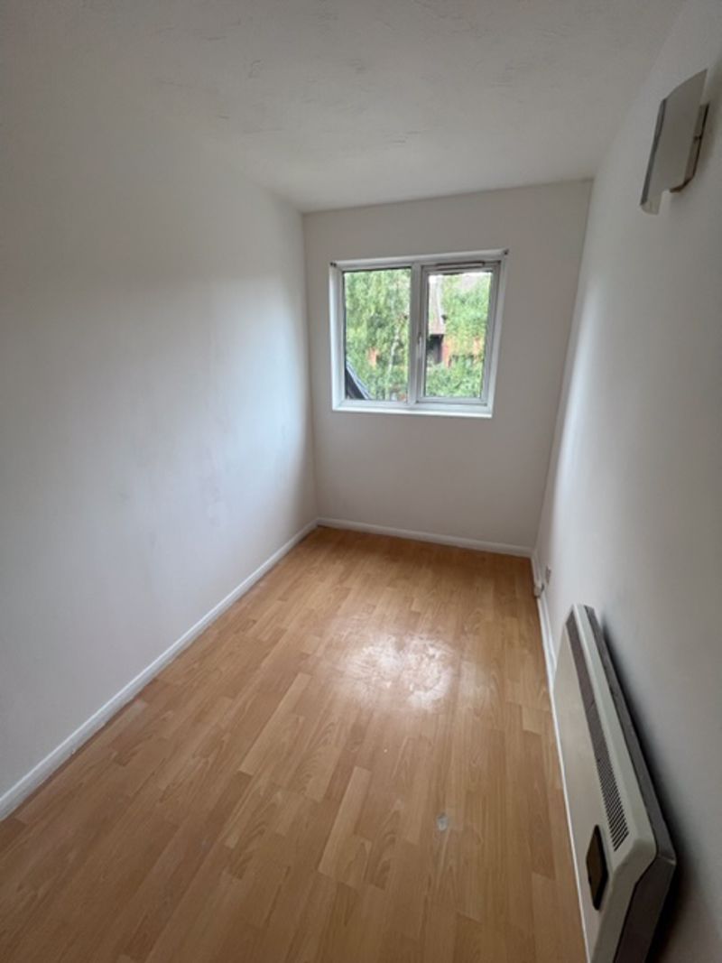 2 bed property for sale in Pavilion Way, Burnt Oak, Edgware HA8 Zoopla