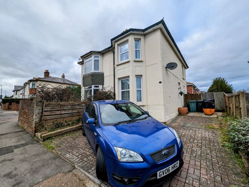 2 bed semidetached house for sale in Newport Road, Sandown PO36 Zoopla