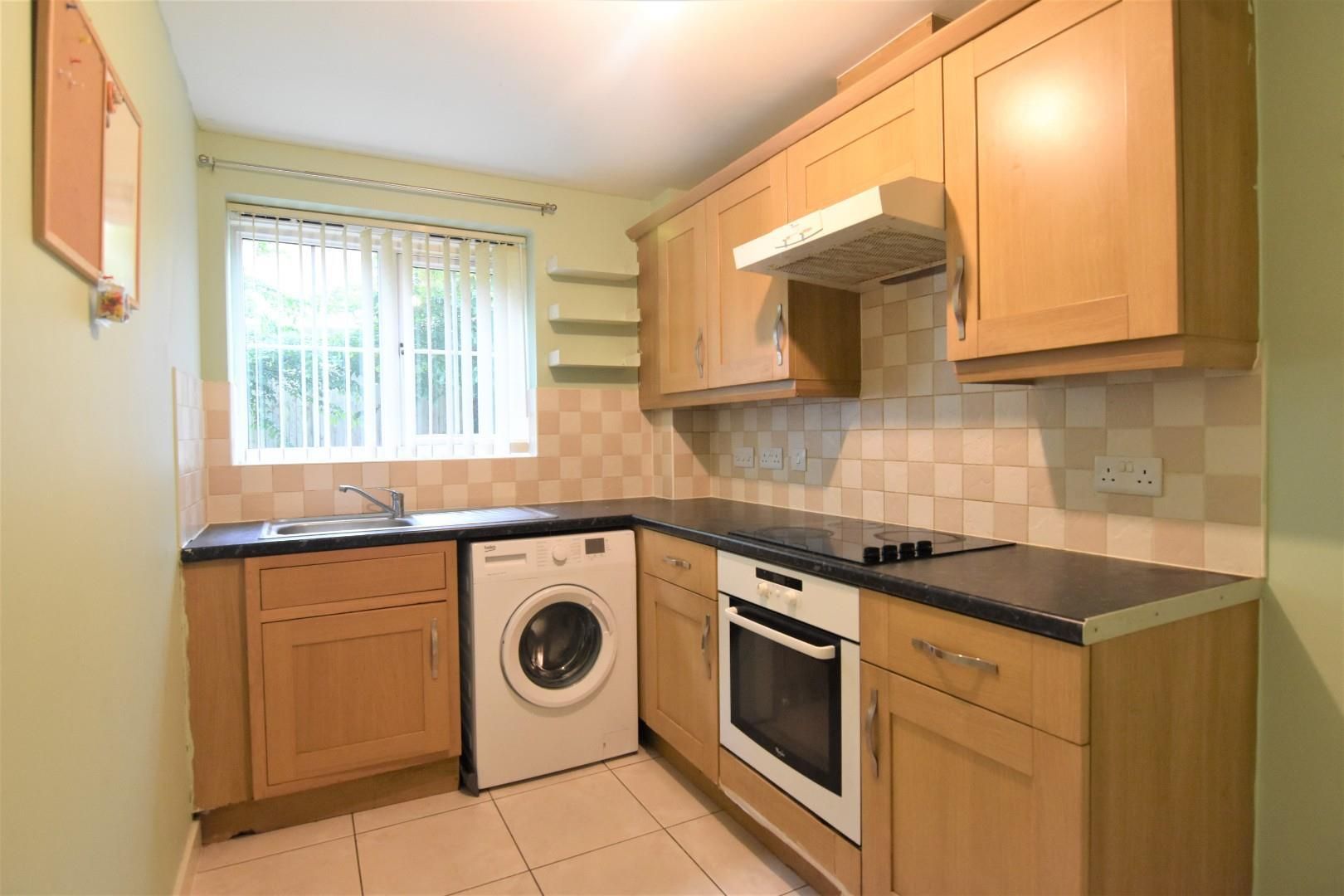 2 bed flat for sale in Scott Street, Great Bridge, Tipton DY4 Zoopla