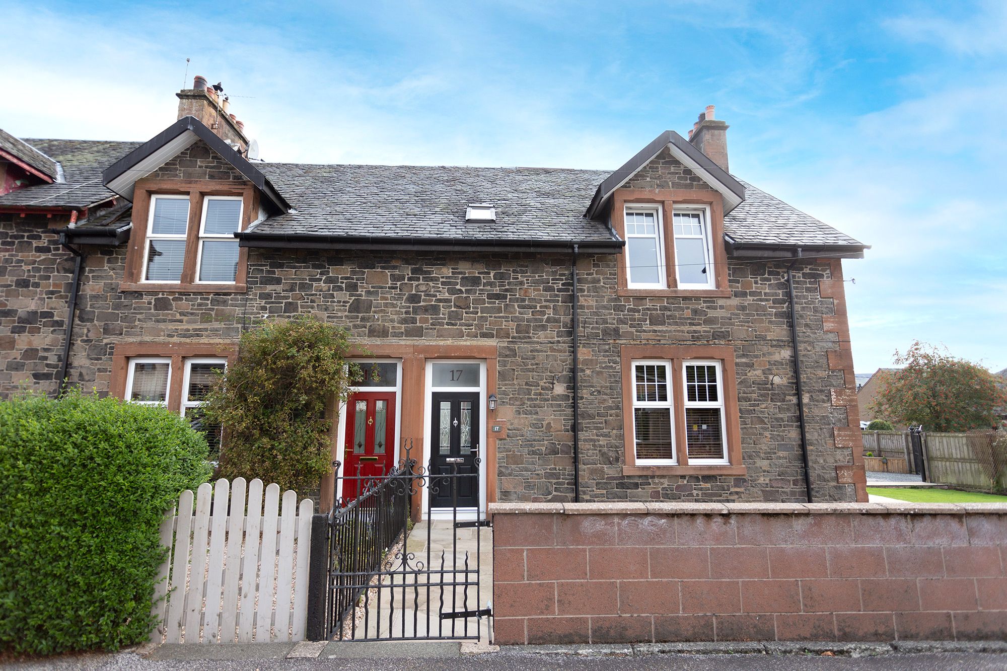 3 bed end terrace house for sale in Beattock Park, Beattock, Moffat
