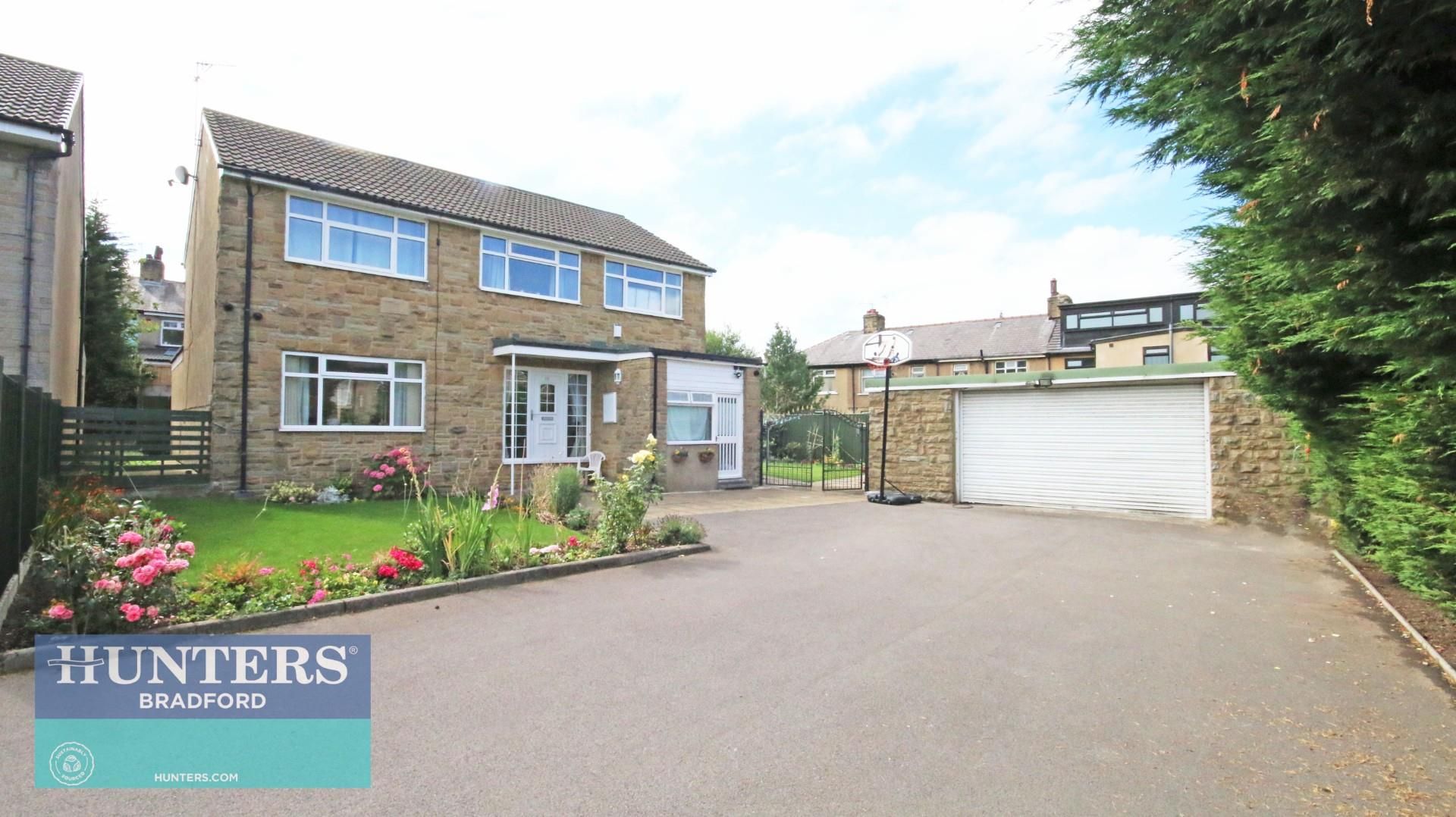 4 bed detached house for sale in Runswick Street, Bradford BD5 Zoopla