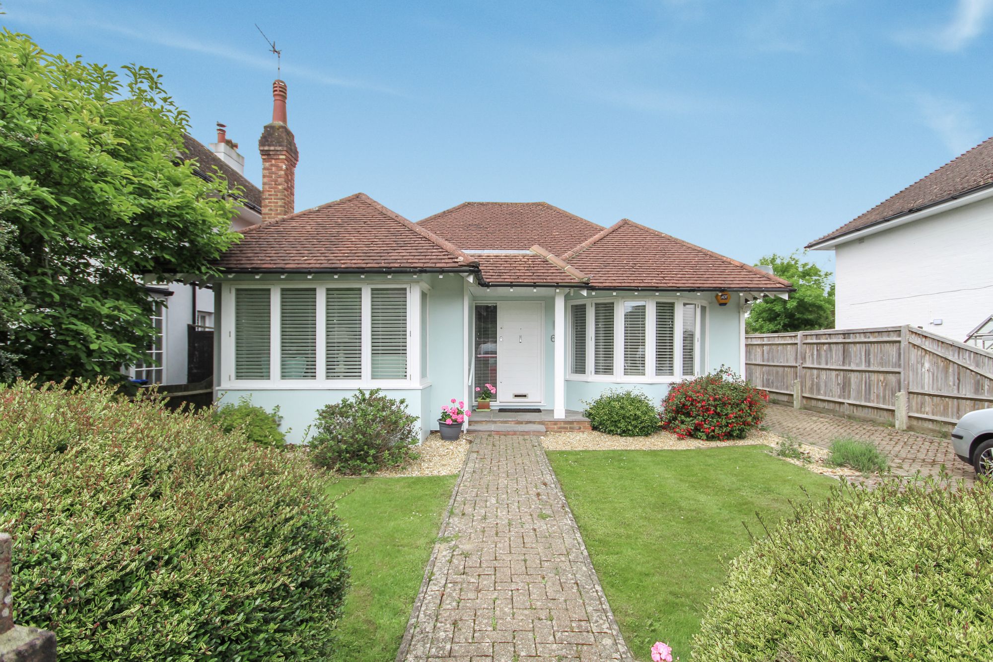 3 bed detached bungalow for sale in Offington Drive, Offington
