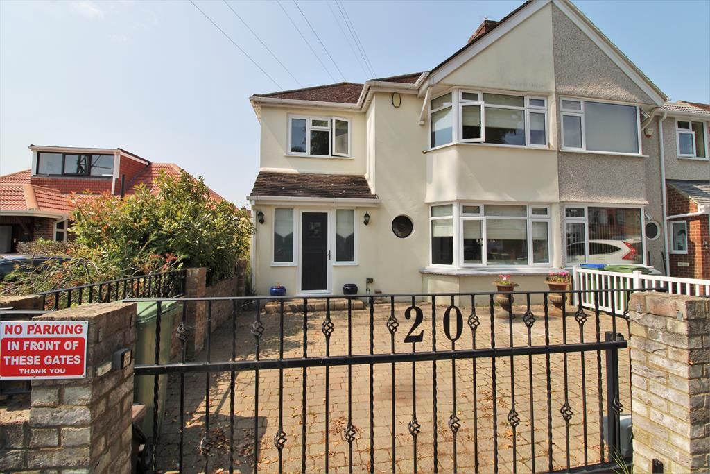 Cumberland Avenue, Welling DA162Qa DA16