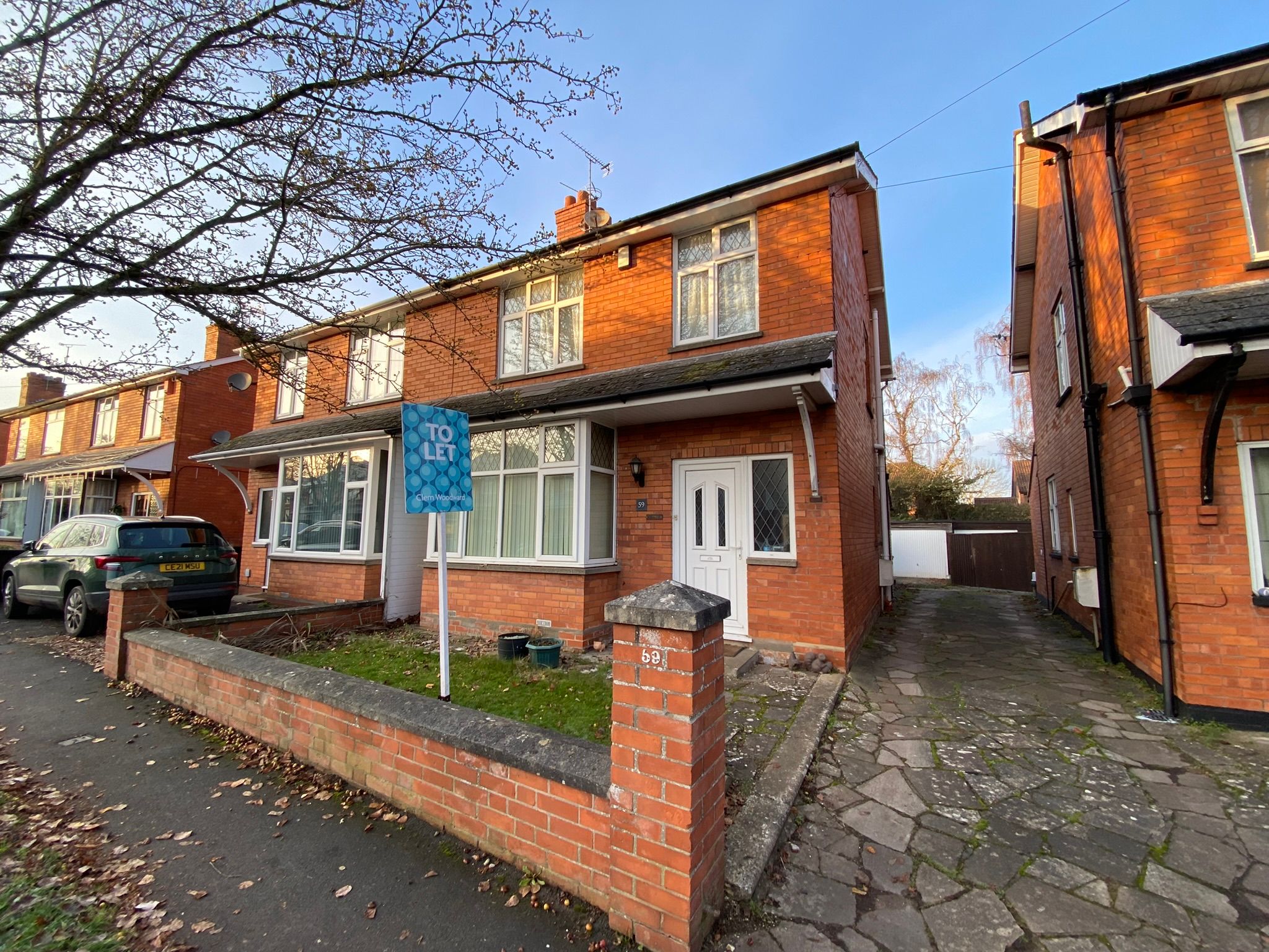 3 bed semidetached house to rent in Greenway Crescent, Taunton TA2