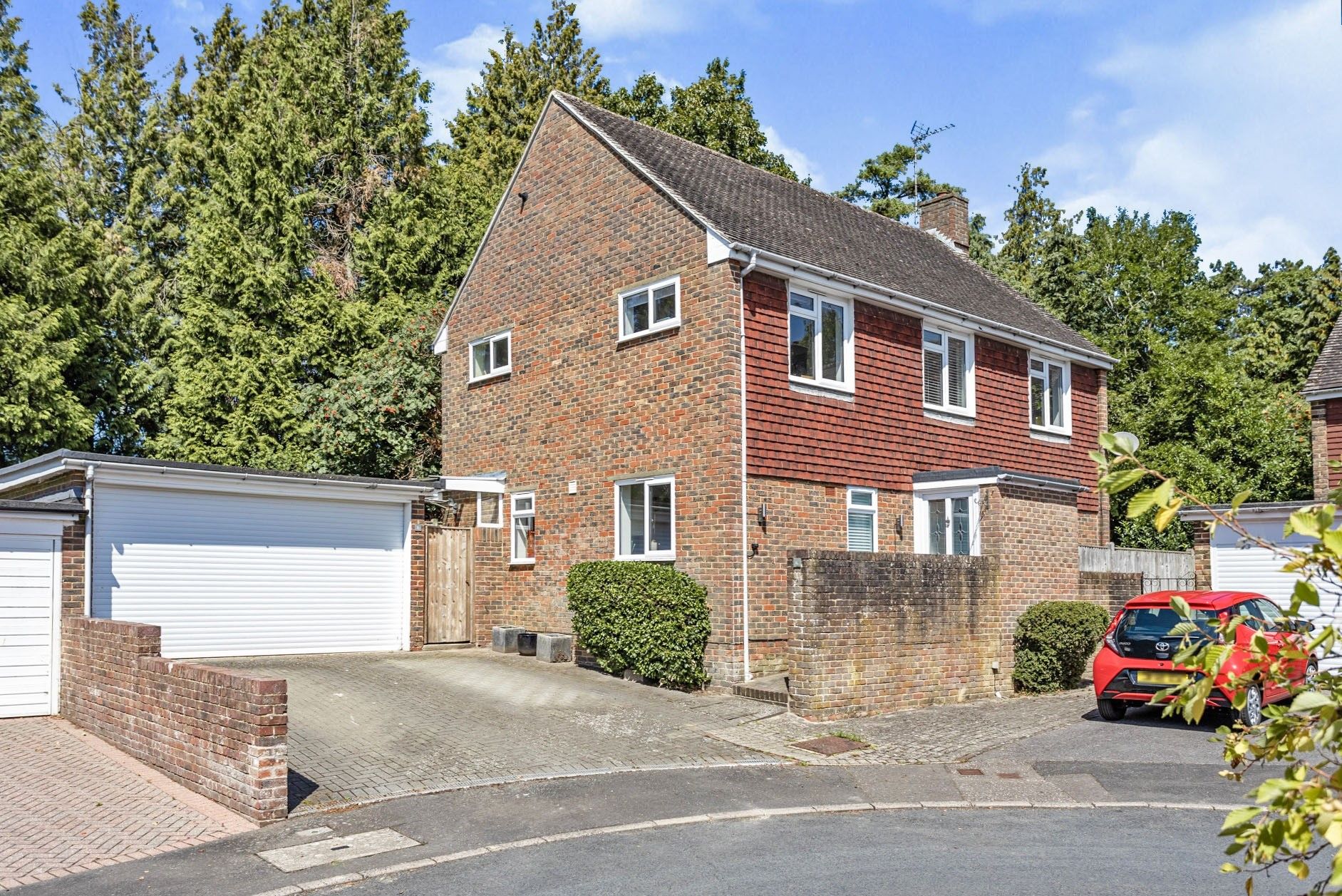 4 bed detached house for sale in Beech Hurst Close, Haywards Heath RH16