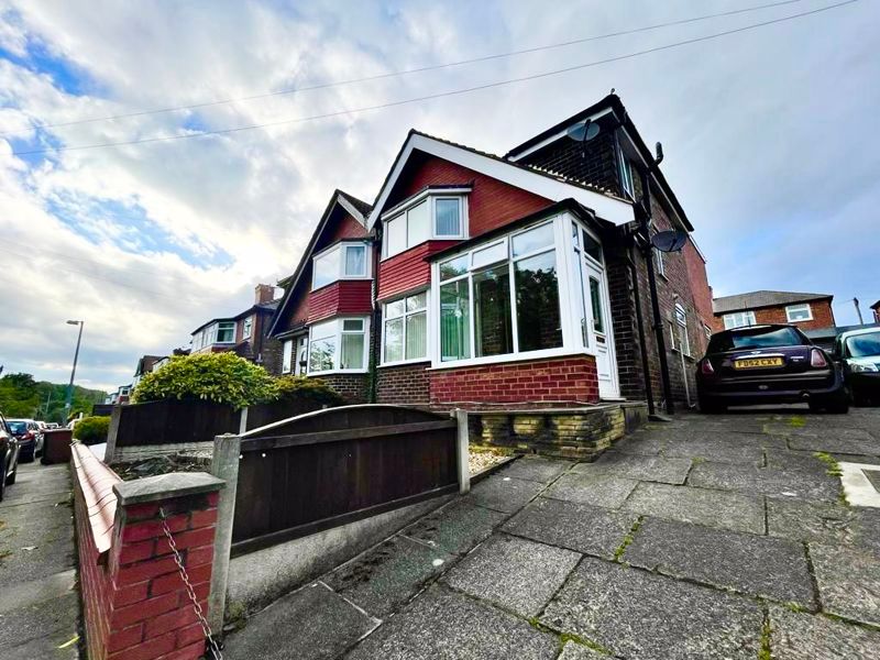 3 bed semidetached house for sale in Woodstock Drive, Swinton