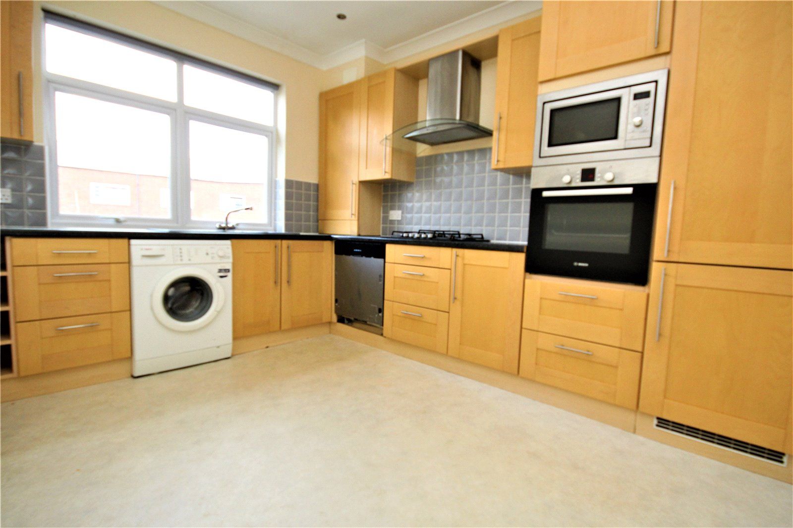 3 bed to rent in Station Parade Cherry Tree Rise, Buckhurst