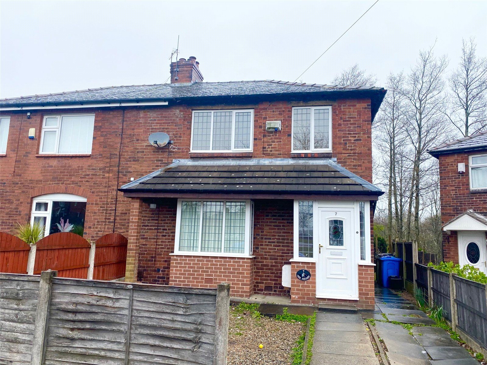 3 bed semidetached house for sale in Ash Square, Oldham, Greater