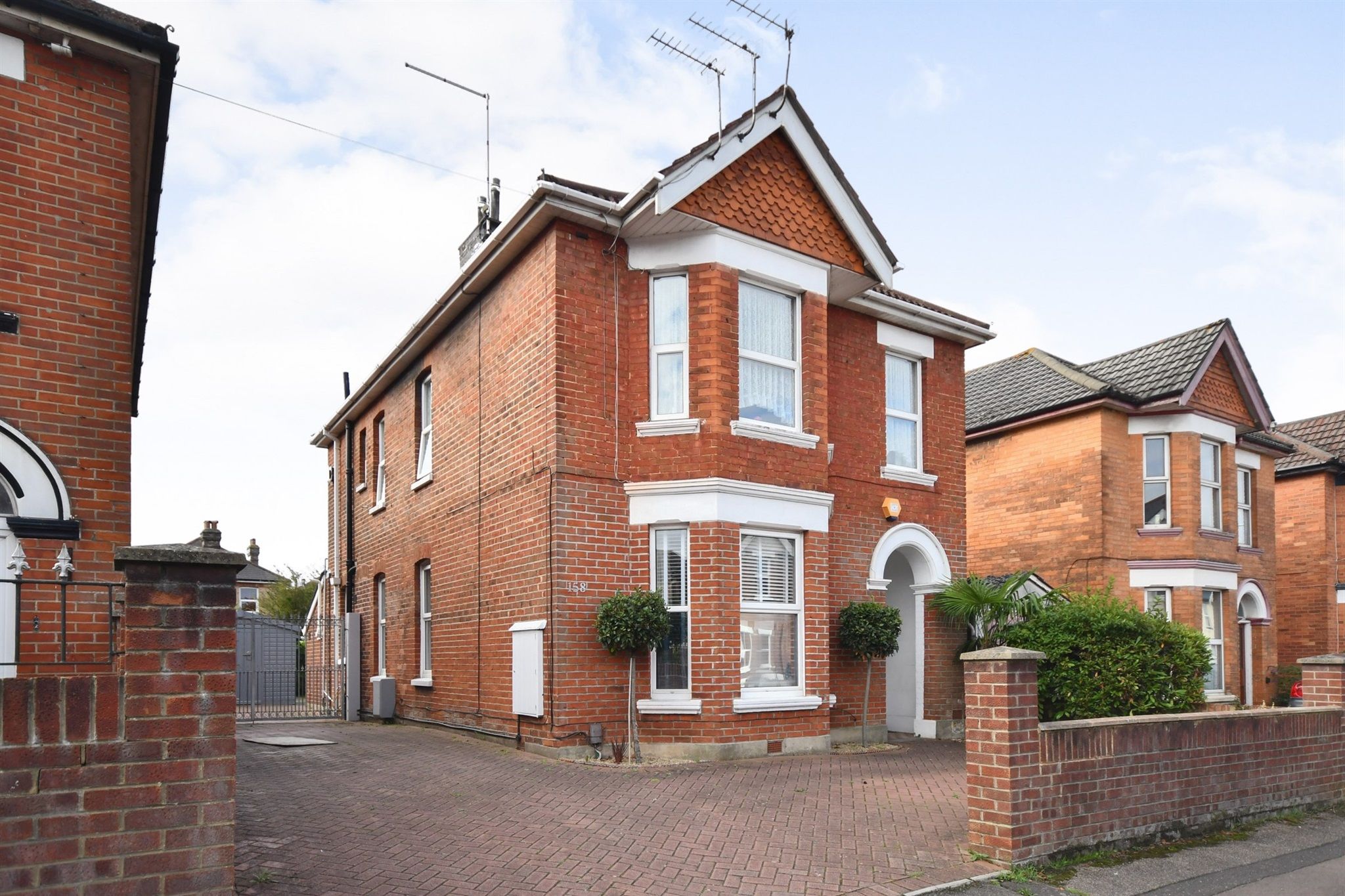 2 bed flat for sale in Alma Road, Winton, Bournemouth BH9 Zoopla