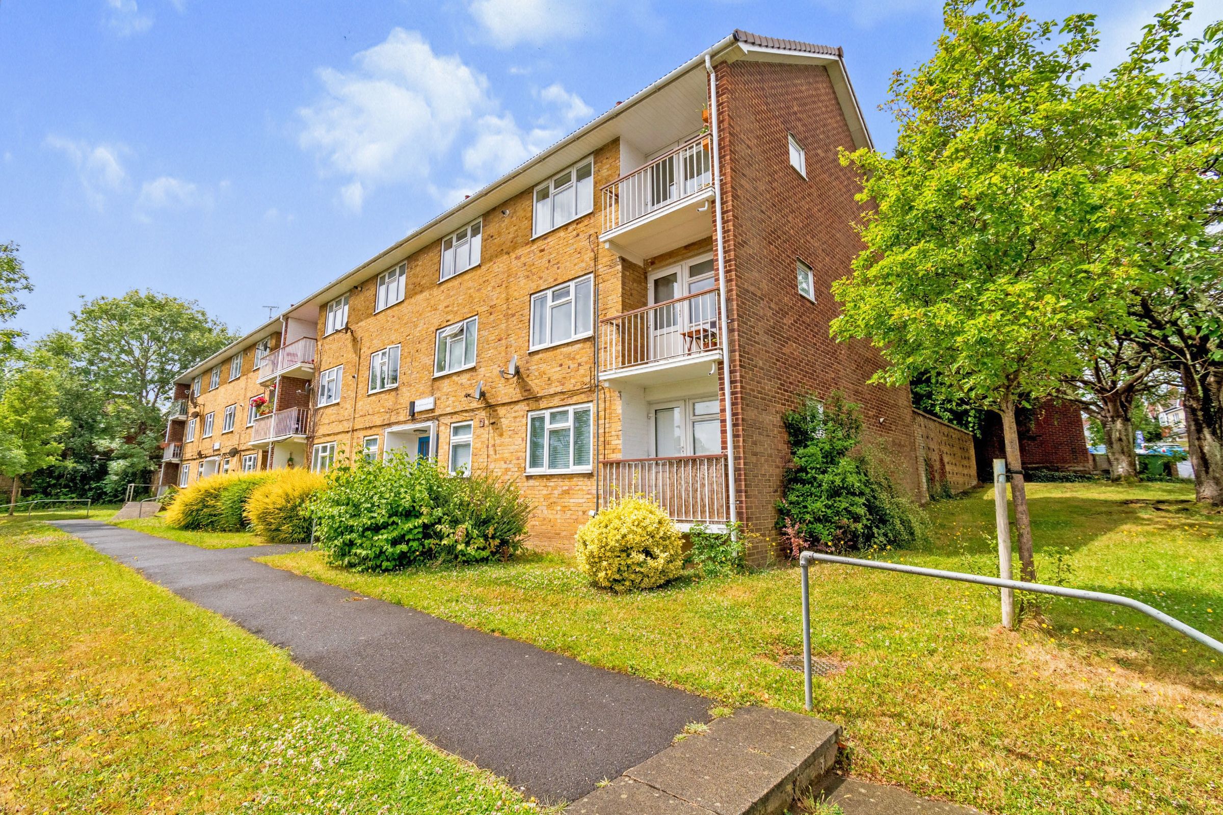 2 bed flat for sale in Portswood Road, Southampton SO17 Zoopla