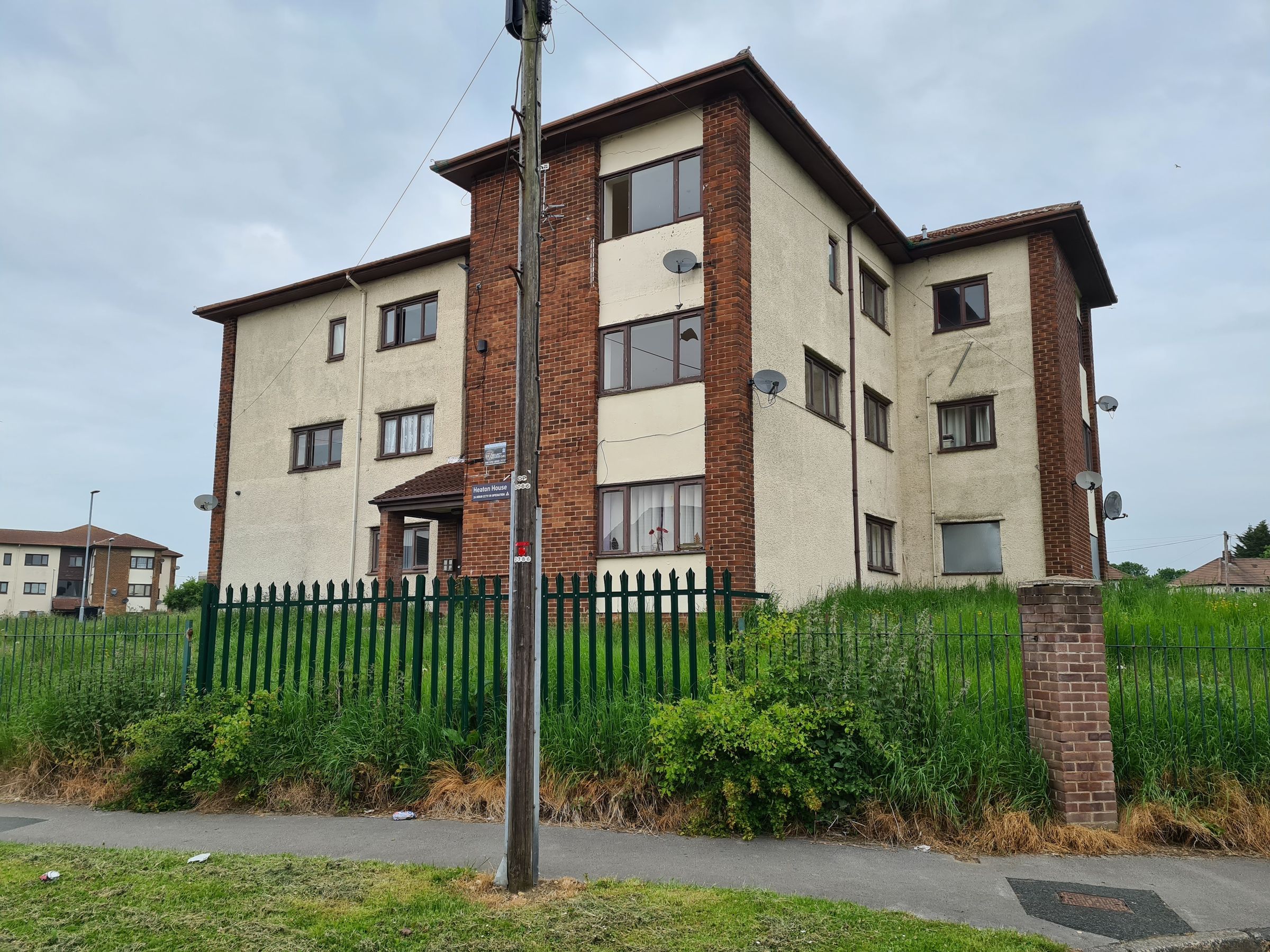 Apartment 11 Heaton House, Kingsdale Court, Leeds, West Yorkshire LS14  