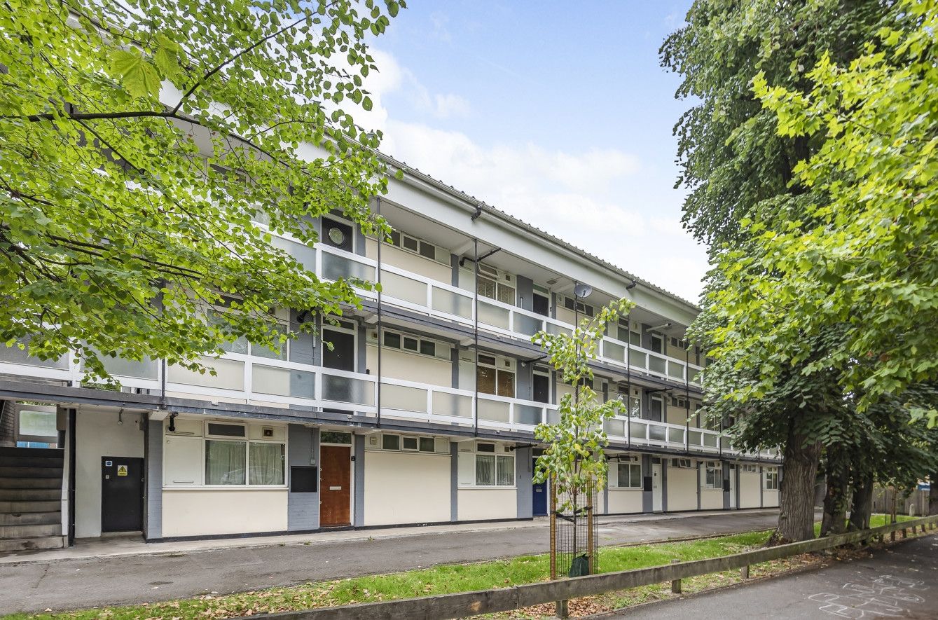 1 bed flat for sale in Sunray Avenue, London SE24 Zoopla