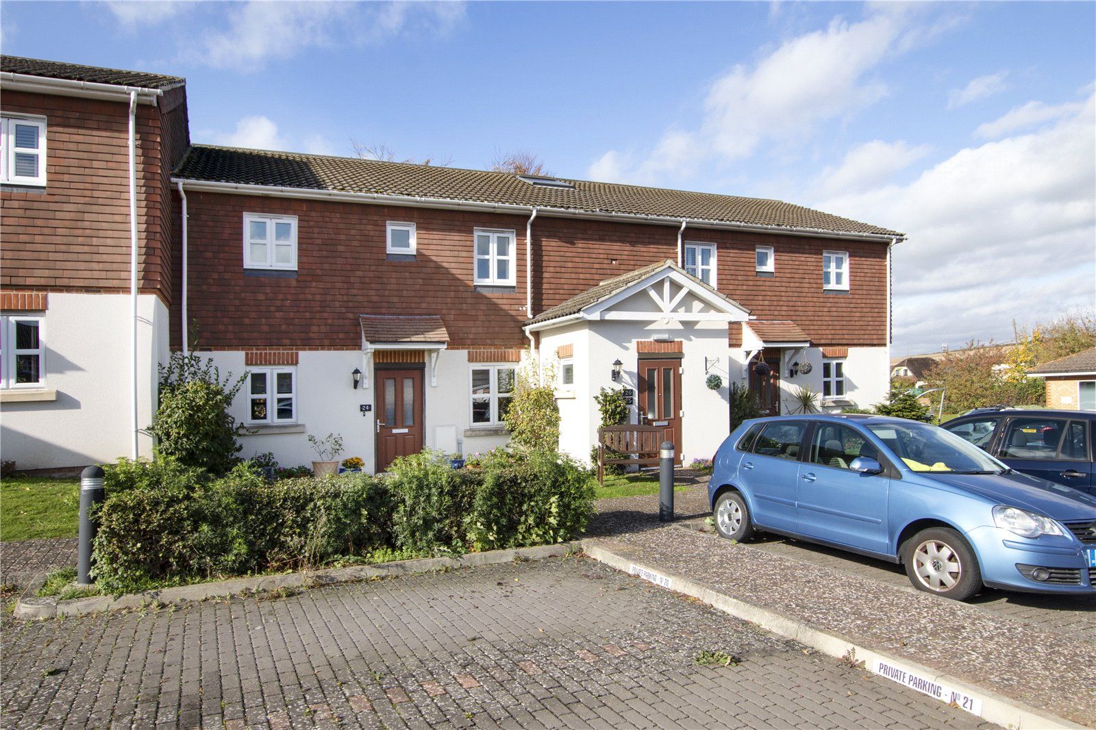 2 bed flat for sale in Brickfield Farm Close, Longfield, Kent DA3 Zoopla