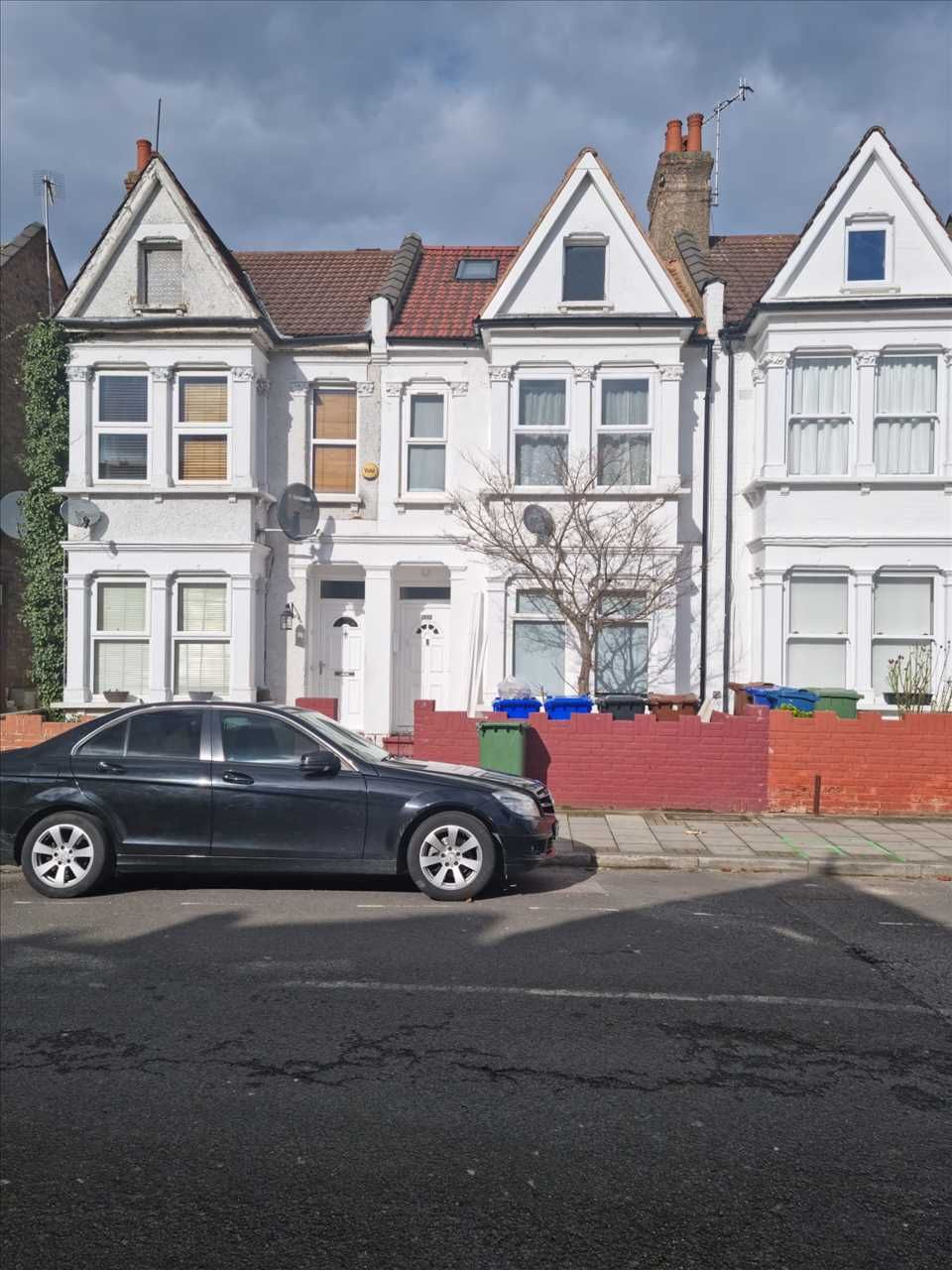 3 bed flat to rent in Vaughan Road, Harrow HA1 Zoopla