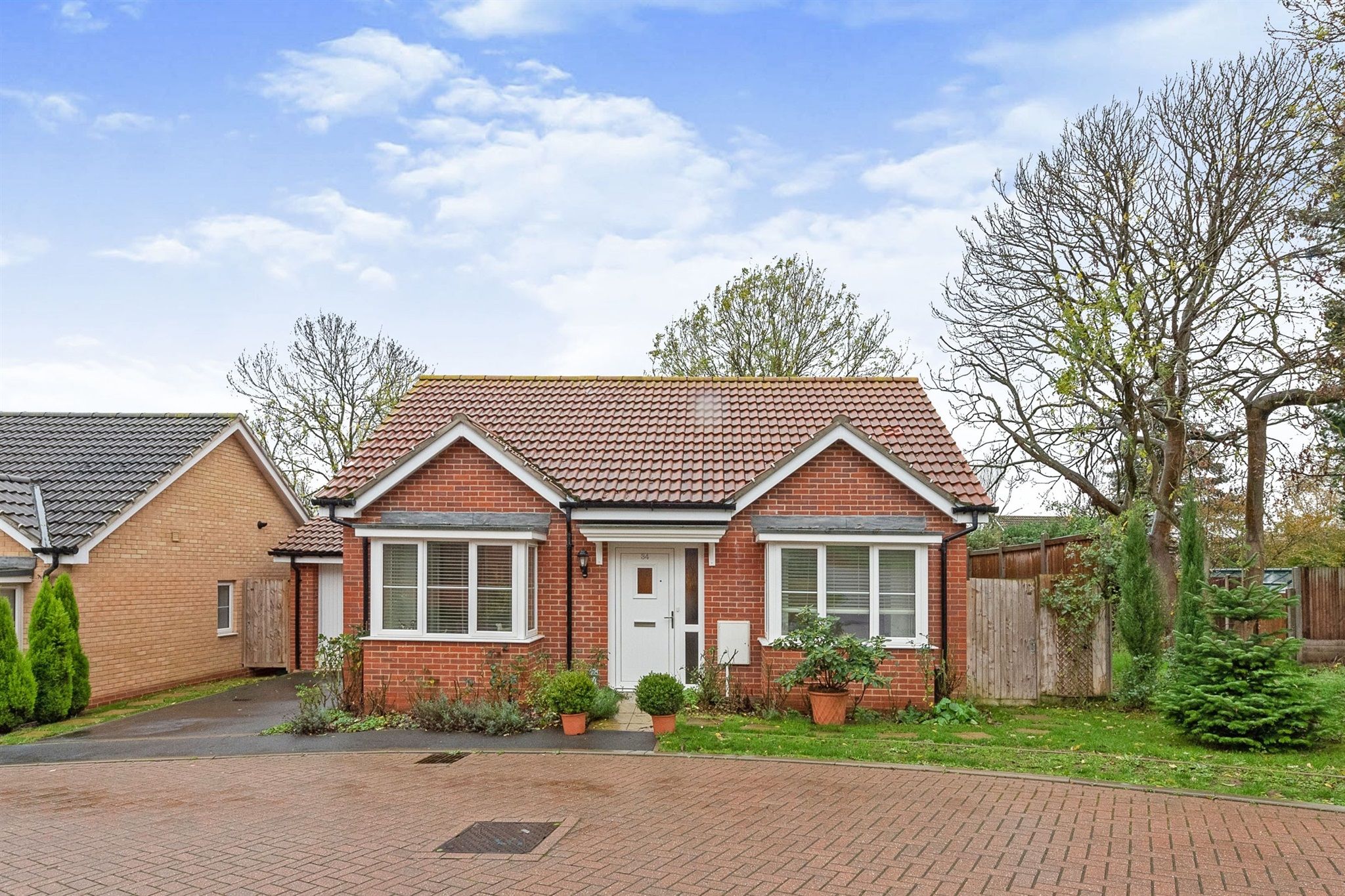 2 bed detached bungalow for sale in Wagtail Drive, Stowmarket IP14 Zoopla