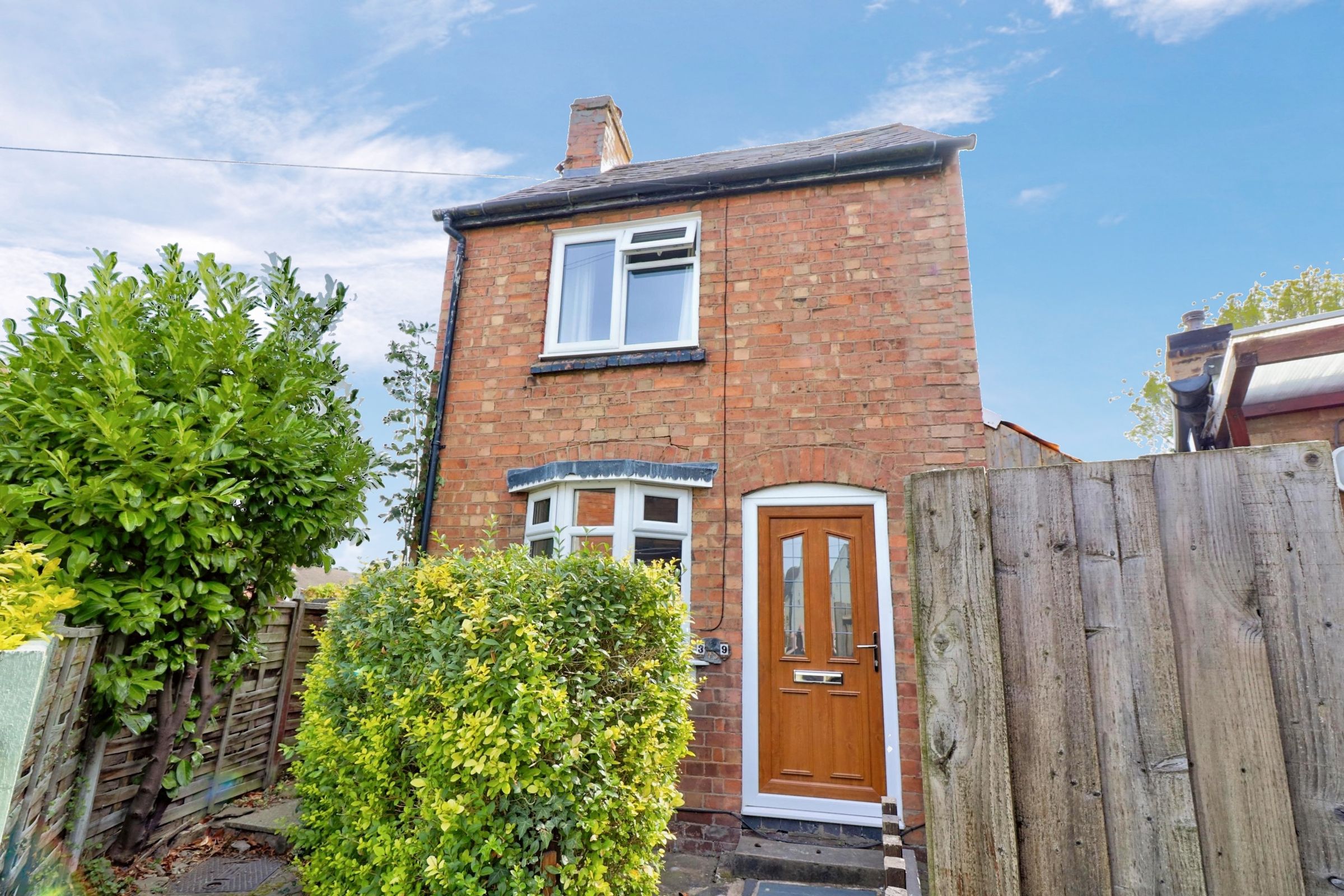 2 bed detached house for sale in Lewis Road, Radford Semele, Nr