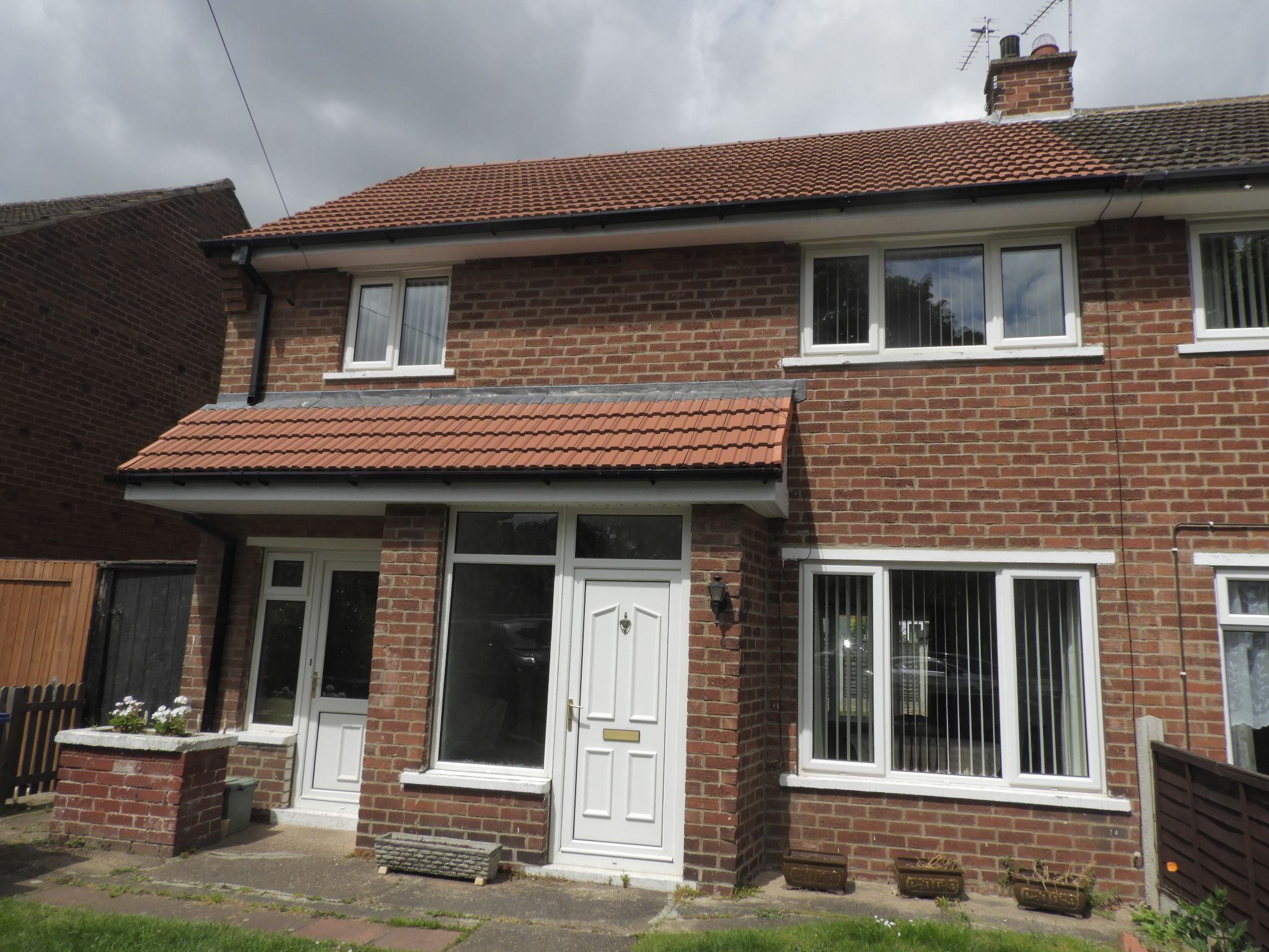 3 bed semidetached house to rent in Pine Road, Cantley, Doncaster DN4