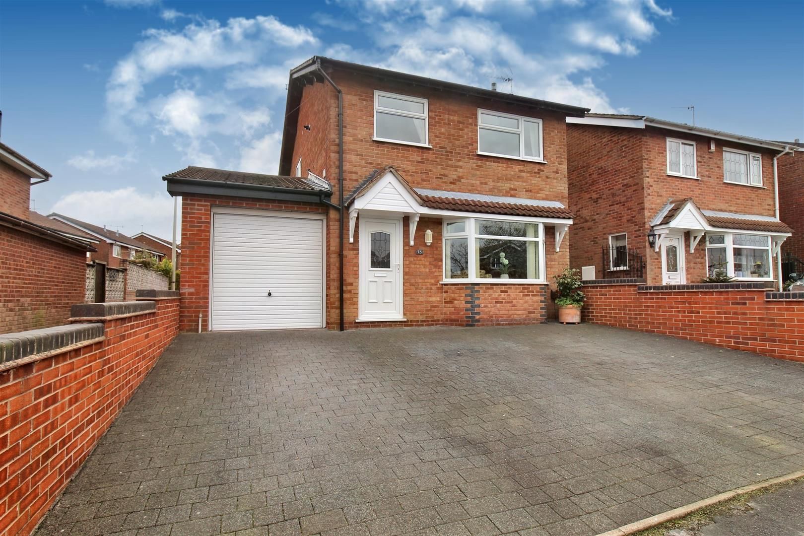 3 bed detached house for sale in Shrewsbury Drive, Chesterton