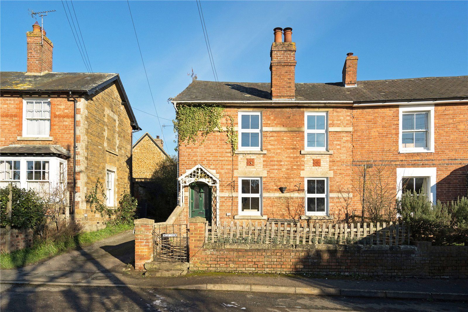 3 bed semidetached house for sale in Clifton, Banbury, Oxfordshire