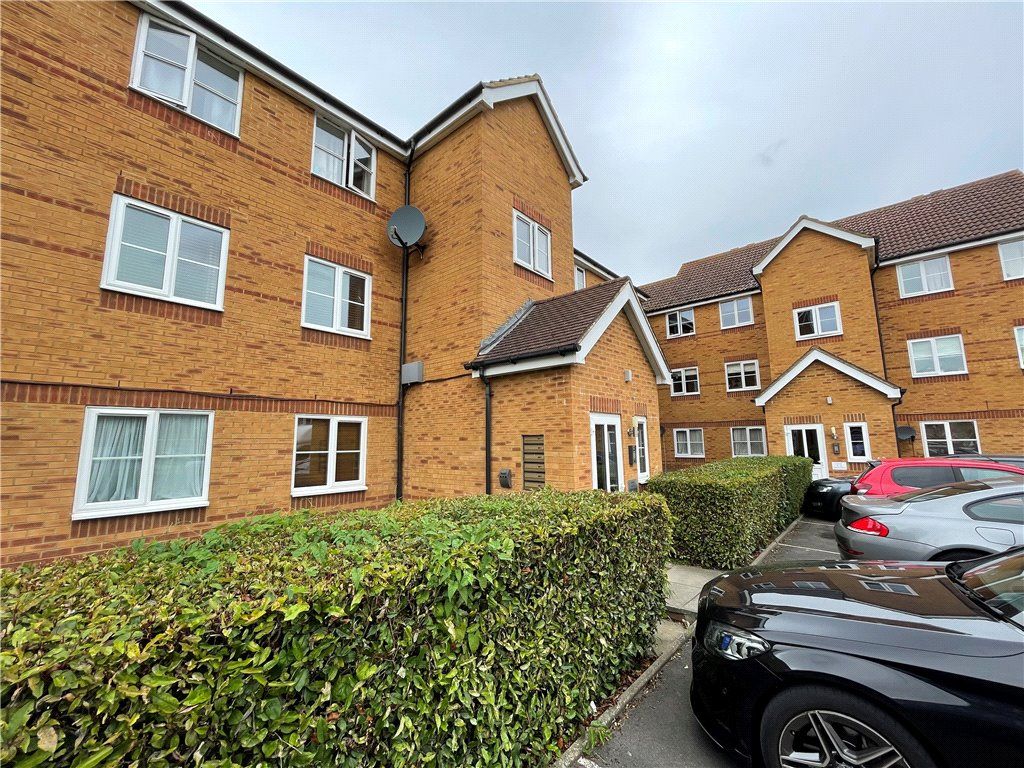 2 bed flat for sale in Aspen Grove, Aldershot, Hampshire GU12 - Zoopla