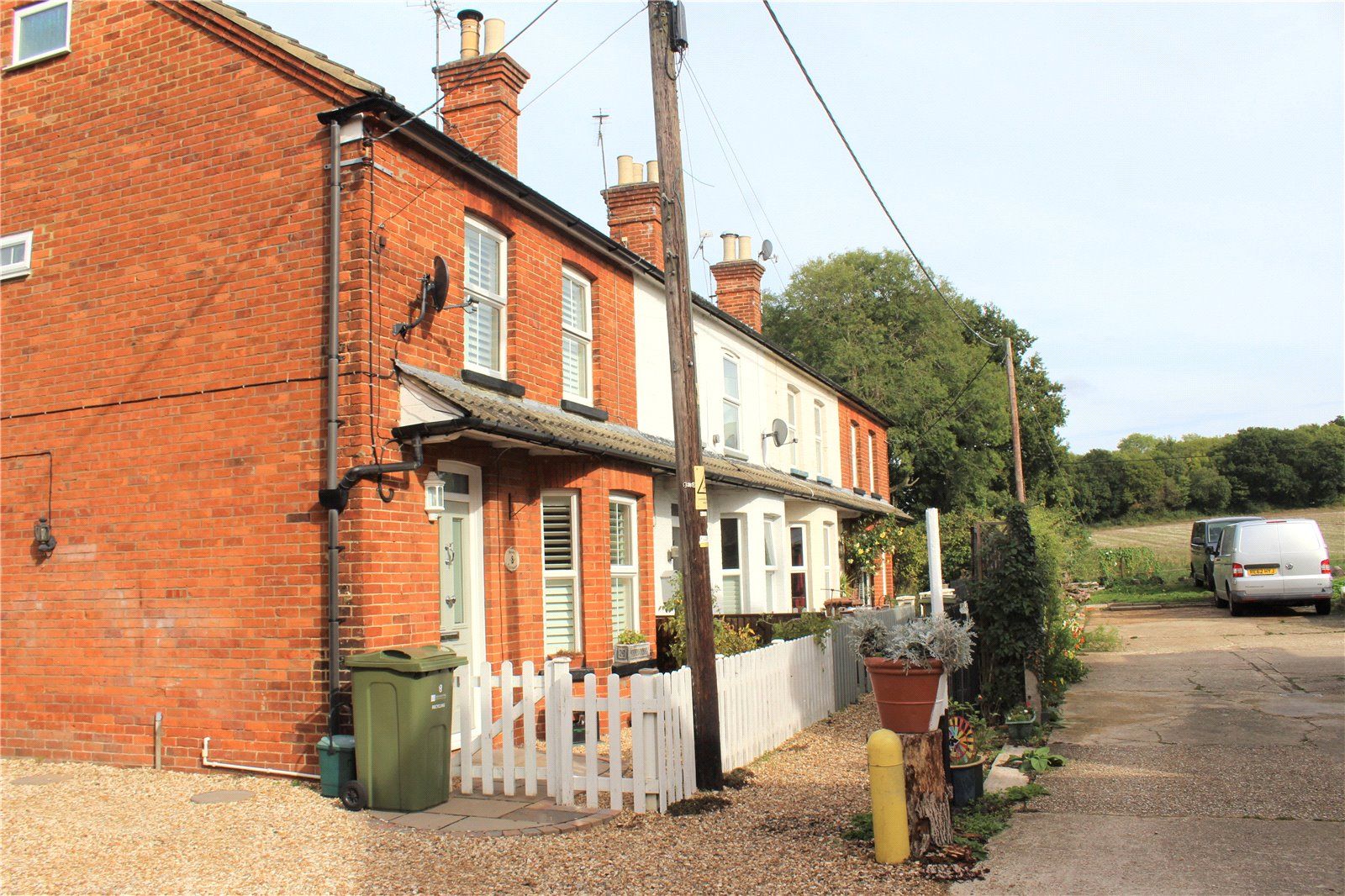 2 bed end terrace house for sale in New Road, Tongham, Surrey GU10 Zoopla