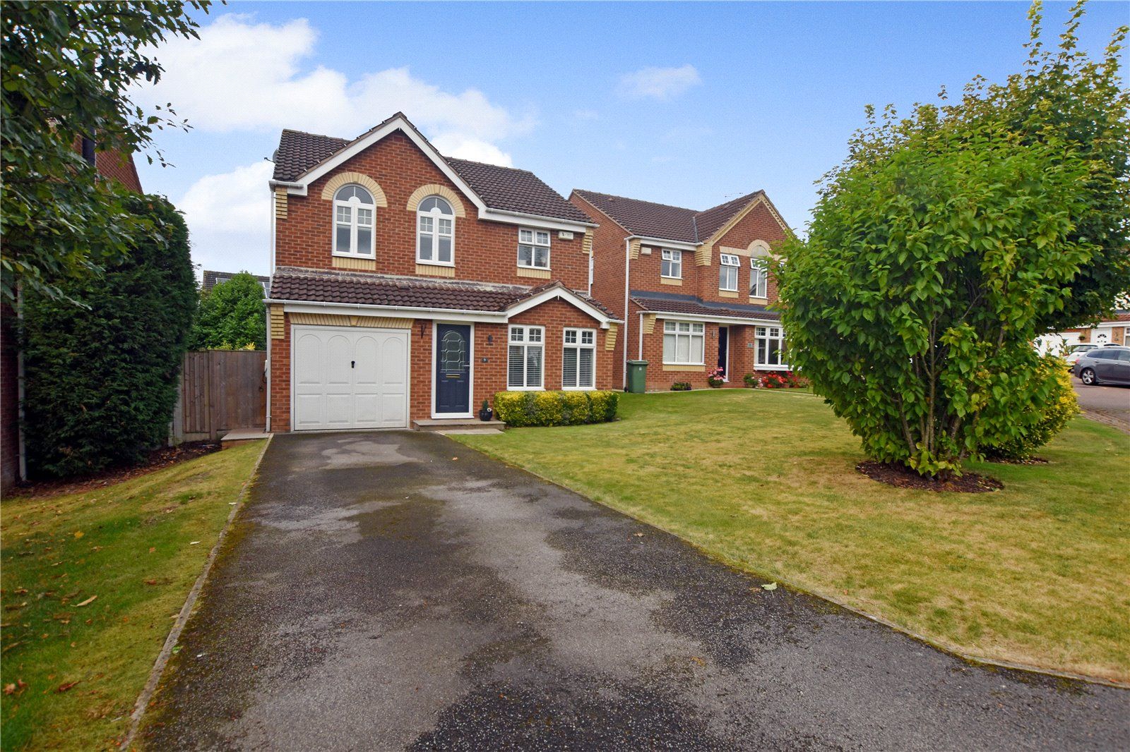 4 bed detached house for sale in Hawksley Court, Morley, Leeds, West