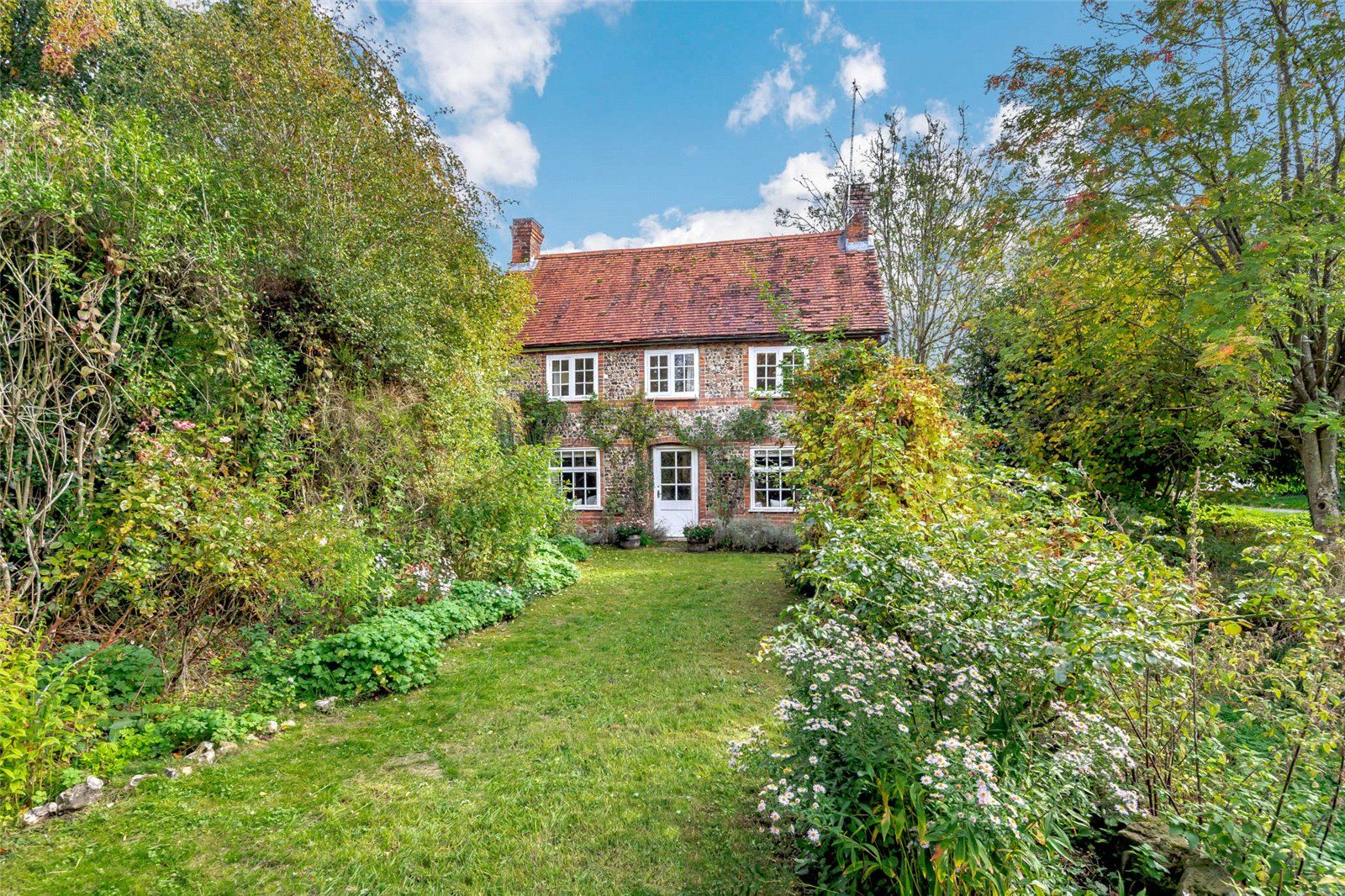 3 bed detached house for sale in Eastbury, Hungerford, Berkshire RG17