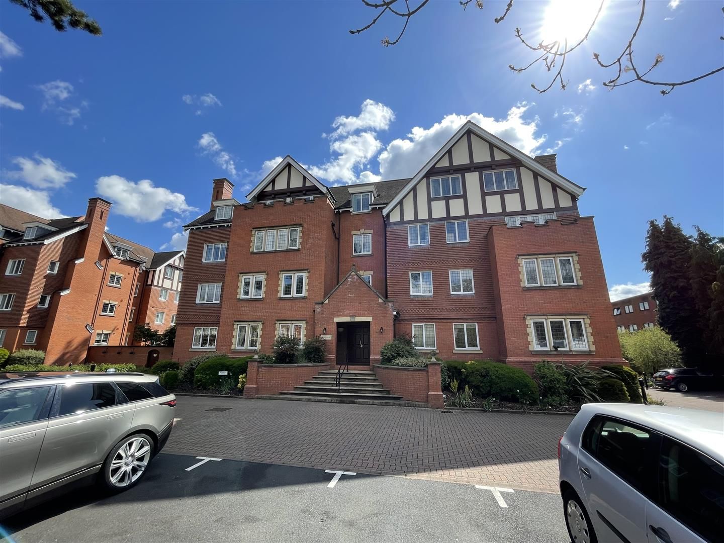 Tudor Court, Warwick Road, Coventry CV3  